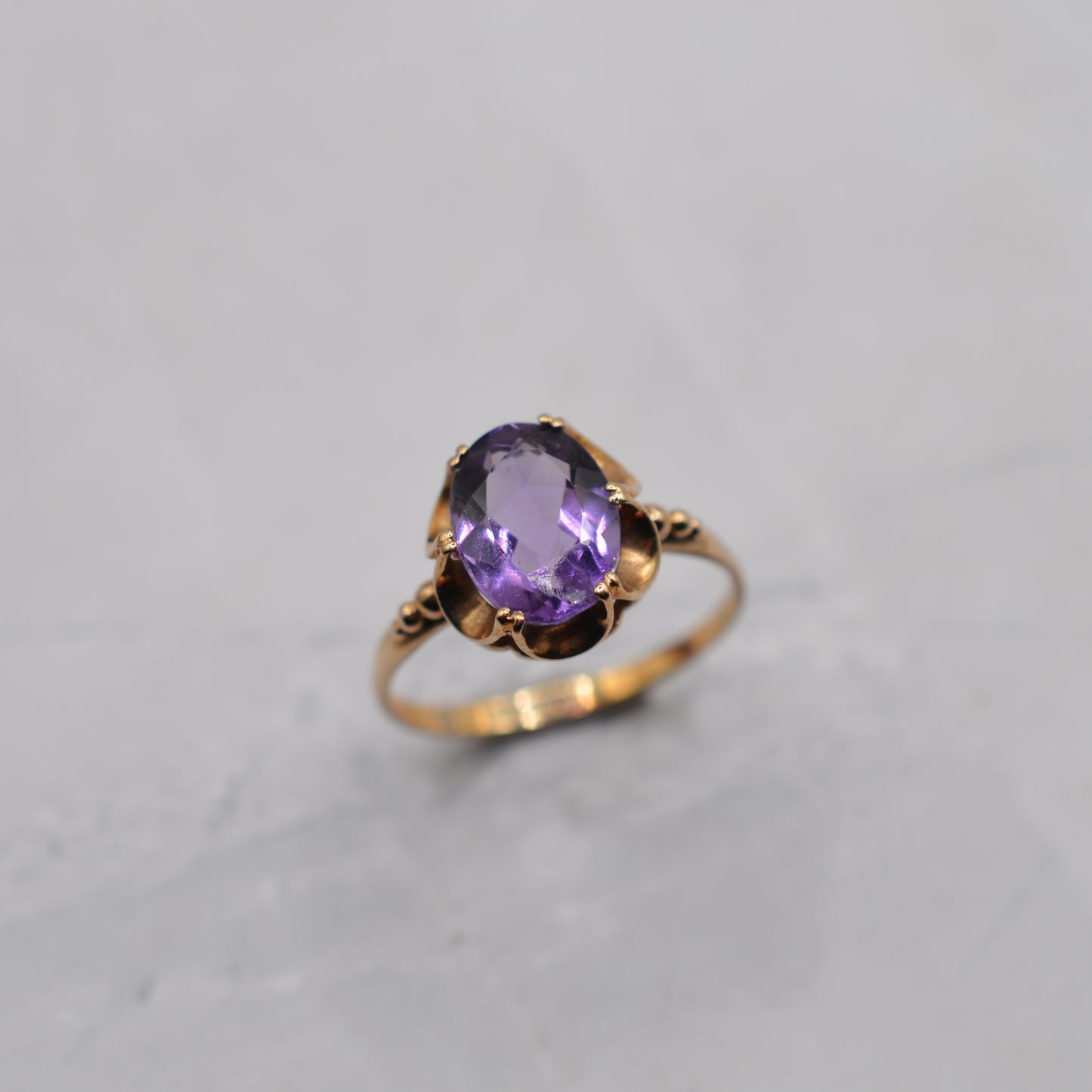 1970s Vintage 9ct Gold Amethyst Ring in Buttercup Setting
