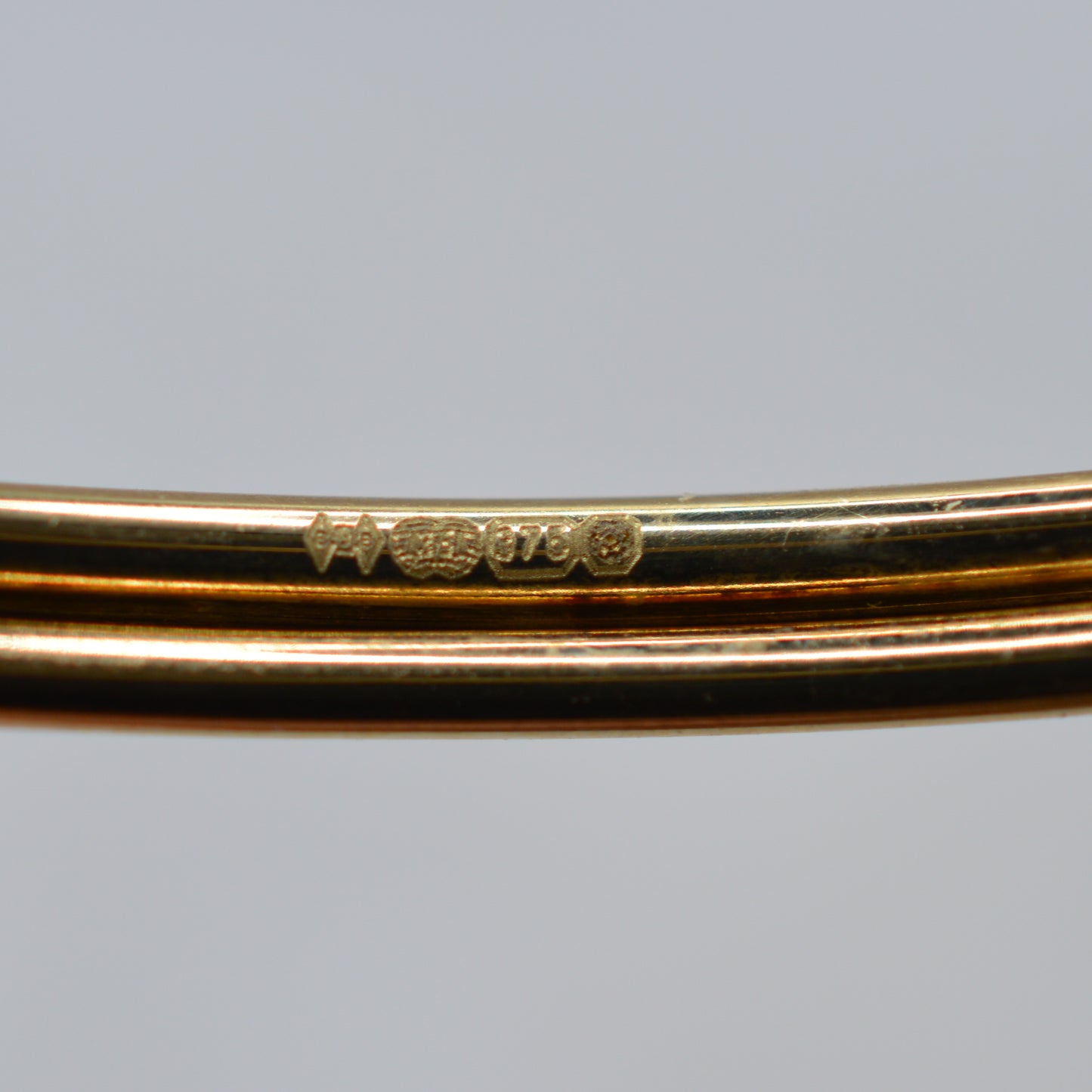 9ct Gold Celtic Braid Bangle Bracelet