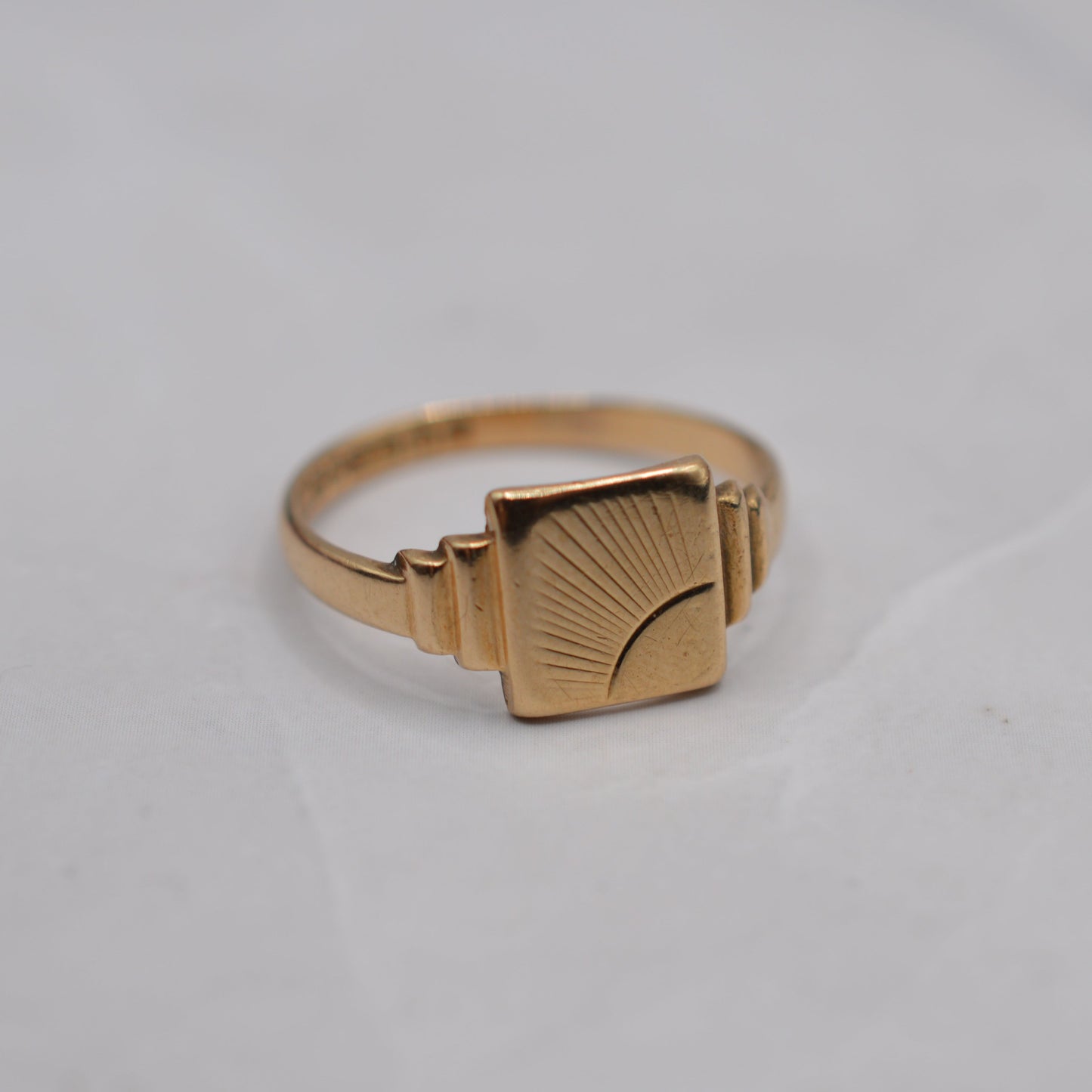 1950s Vintage 9ct Gold Sunburst Signet Ring