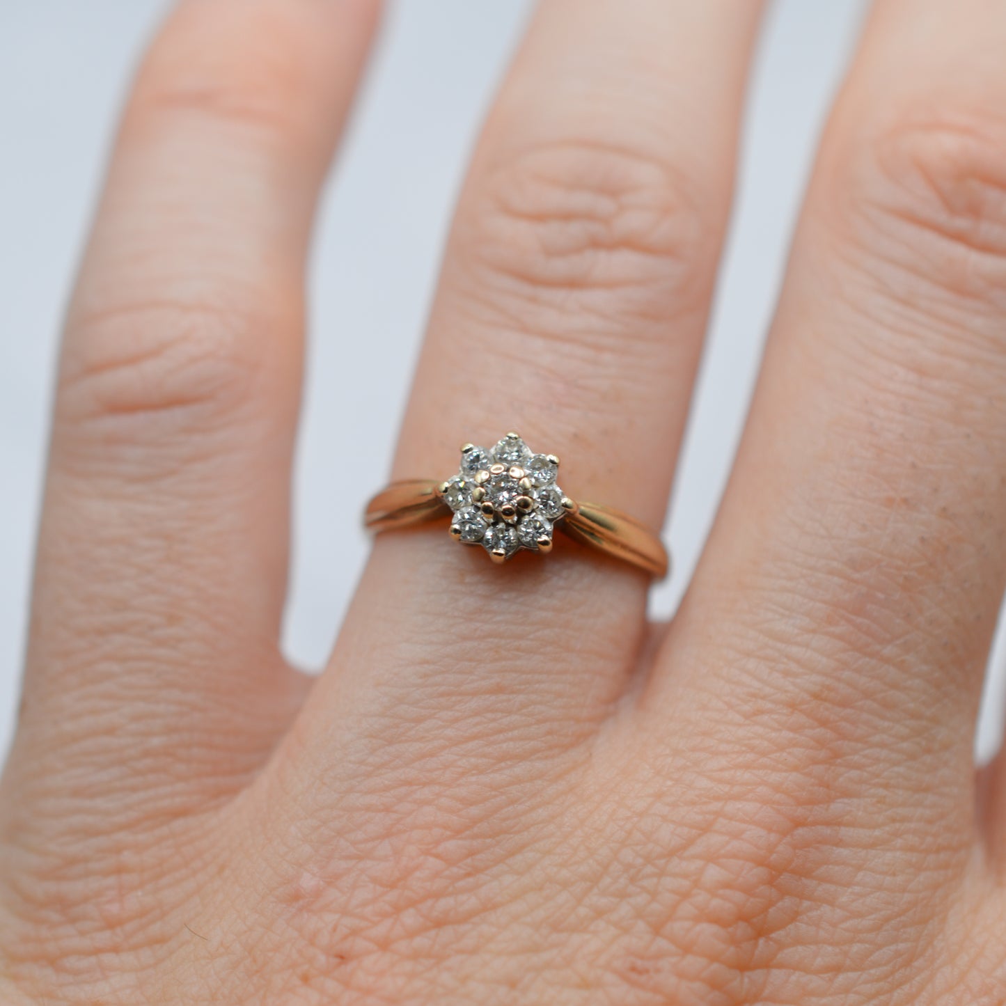 9ct Gold 0.25ct Diamond Floral Cluster Ring