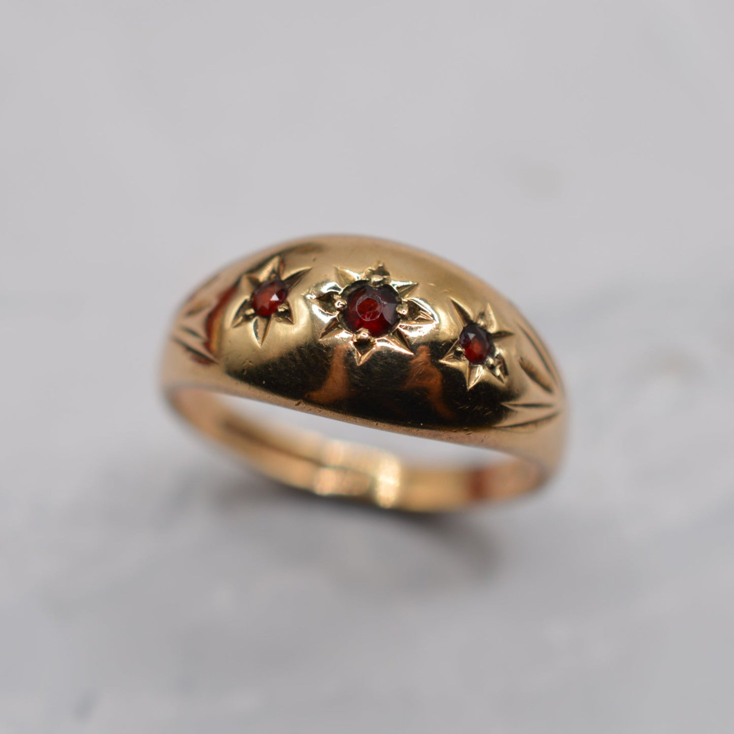 Chunky 1960s Vintage 9ct Gold Garnet Gypsy Trilogy Ring