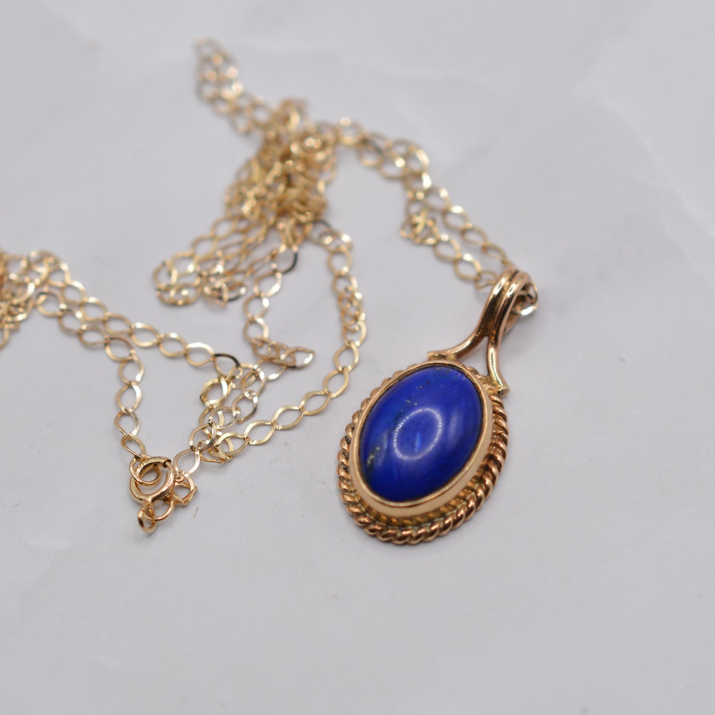 1980s 9ct Gold Lapis Lazuli Pendant Necklace