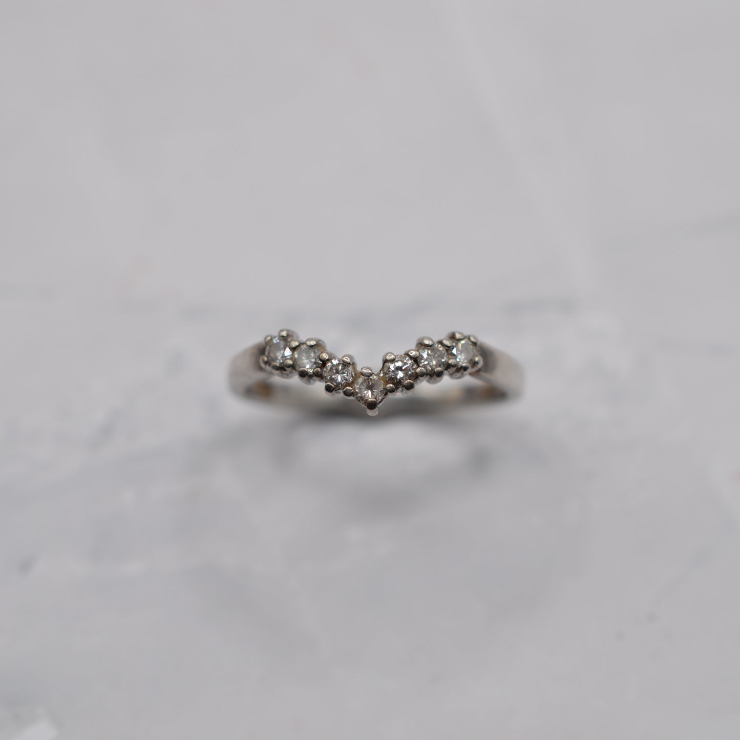 9ct White Gold 0.25ct Diamond Wishbone Ring
