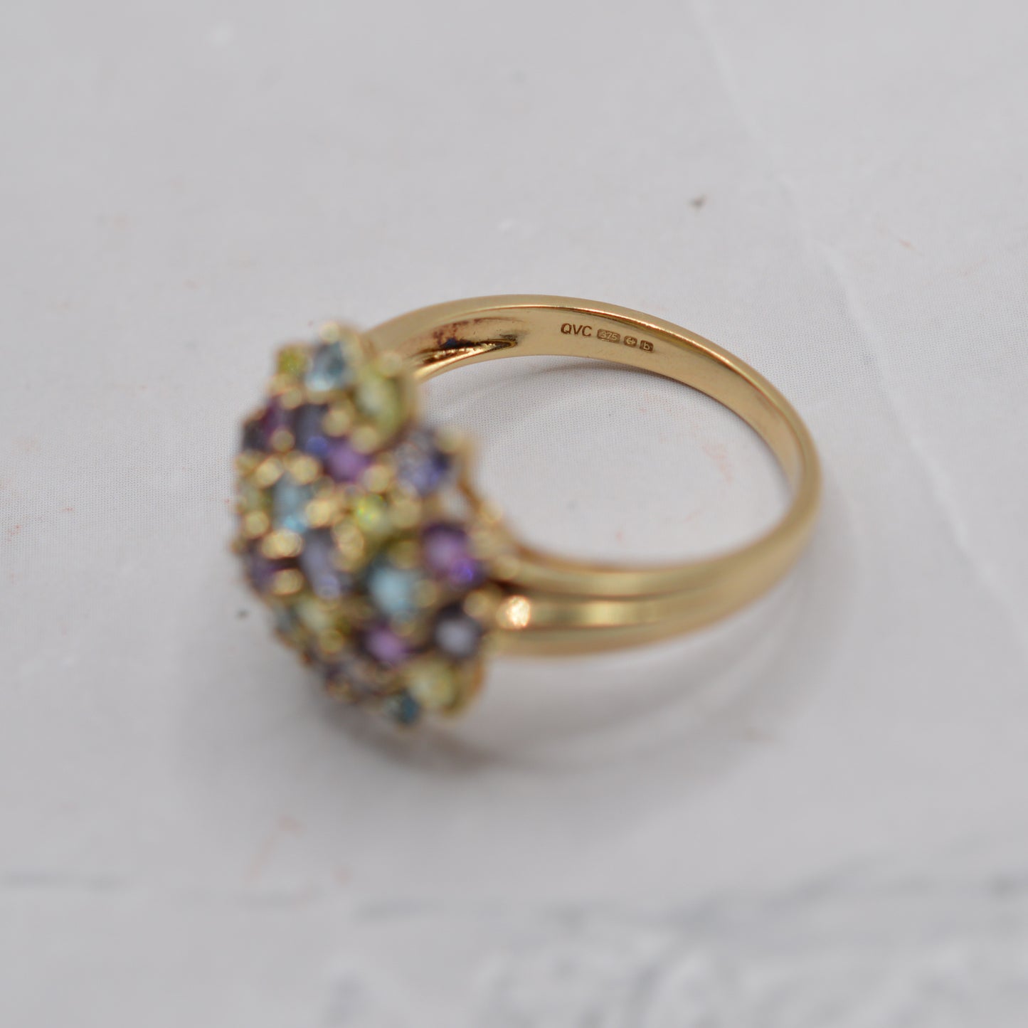 Chunky Y2K 9ct Gold Multi-Gem Cluster Ring – Amethyst, Peridot, Topaz & Iolite
