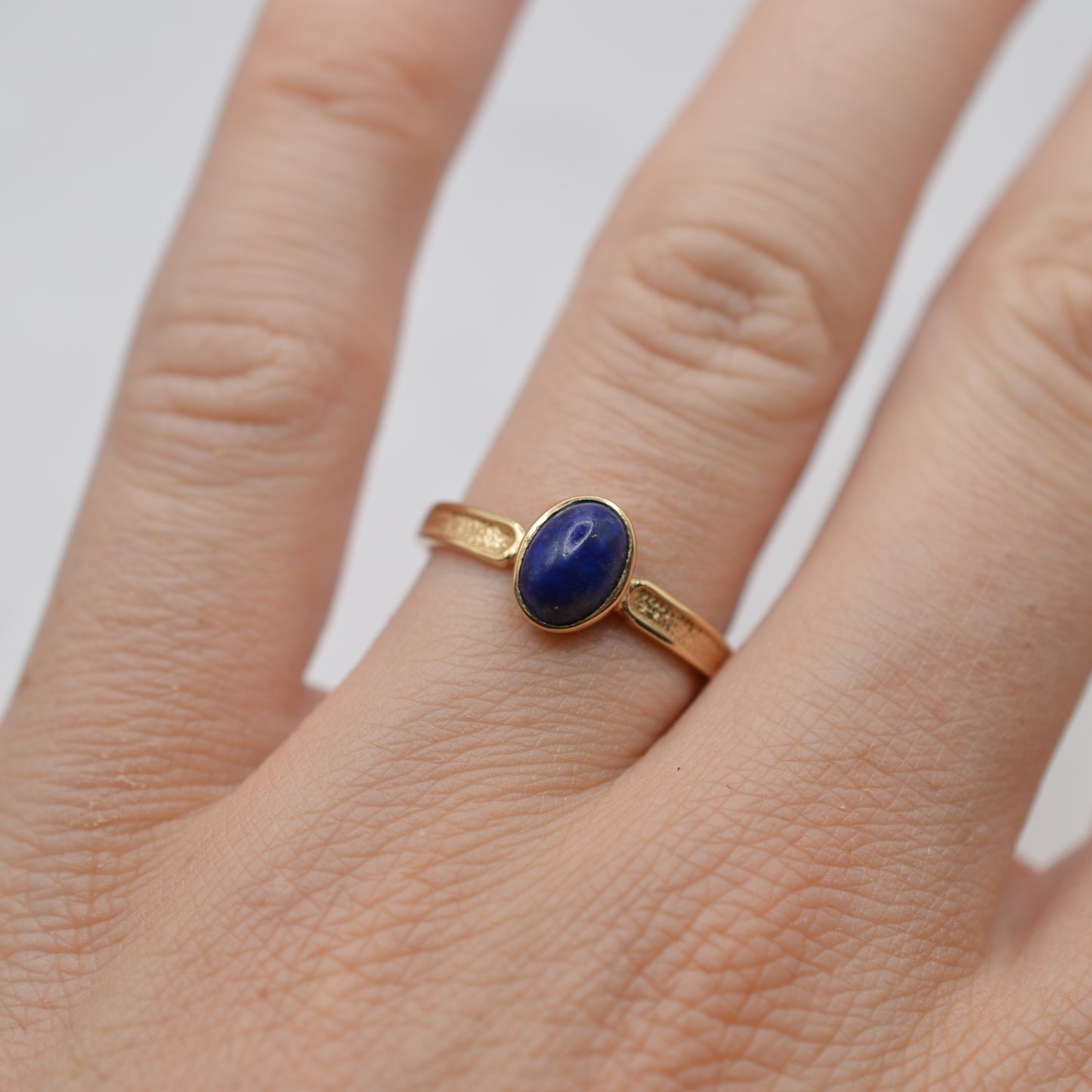 1980s 9ct Gold Lapis Lazuli Ring