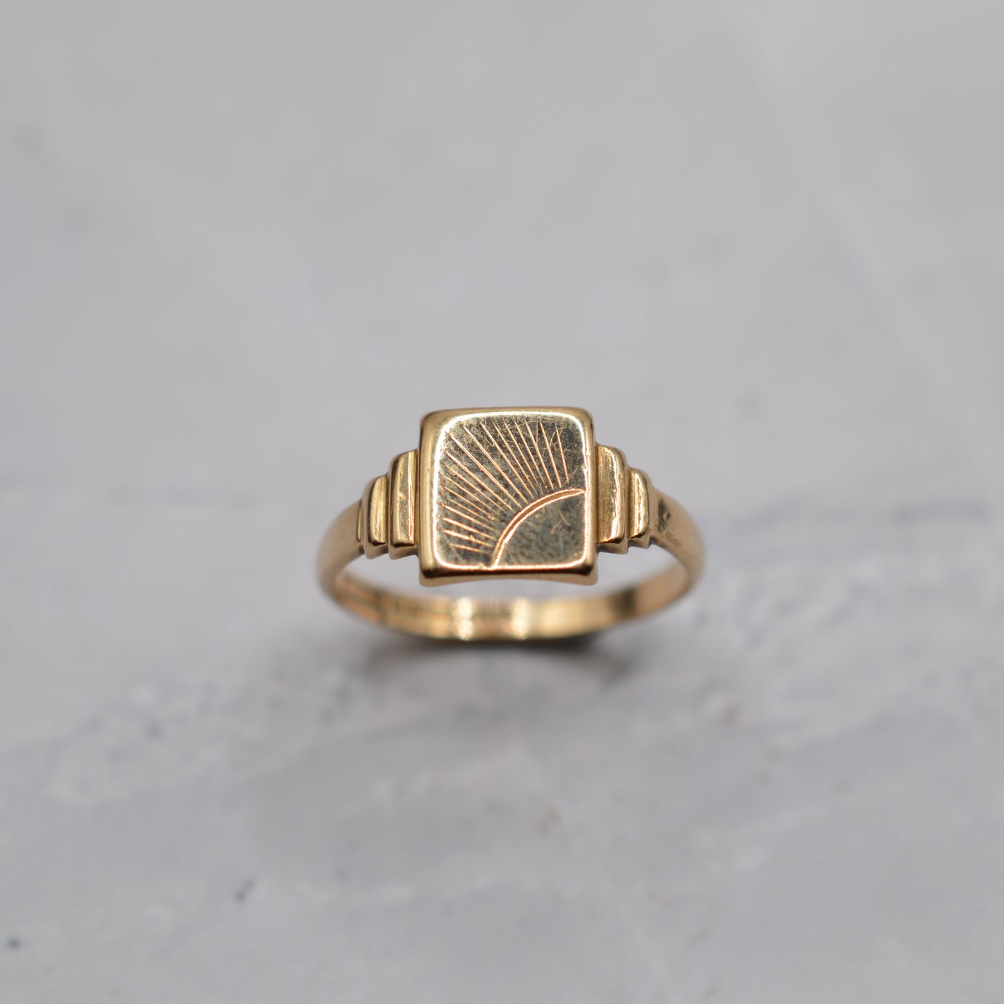 1950s Vintage 9ct Gold Sunburst Signet Ring