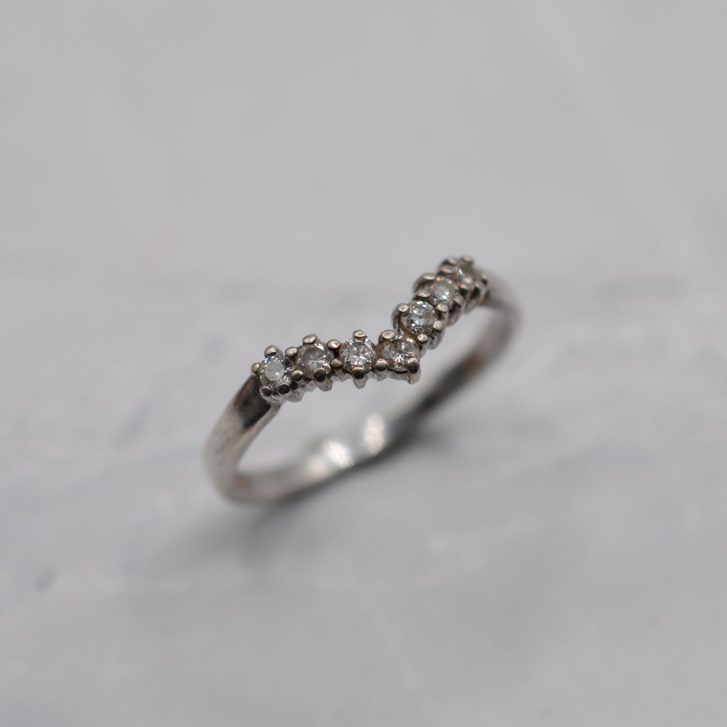 9ct White Gold 0.25ct Diamond Wishbone Ring