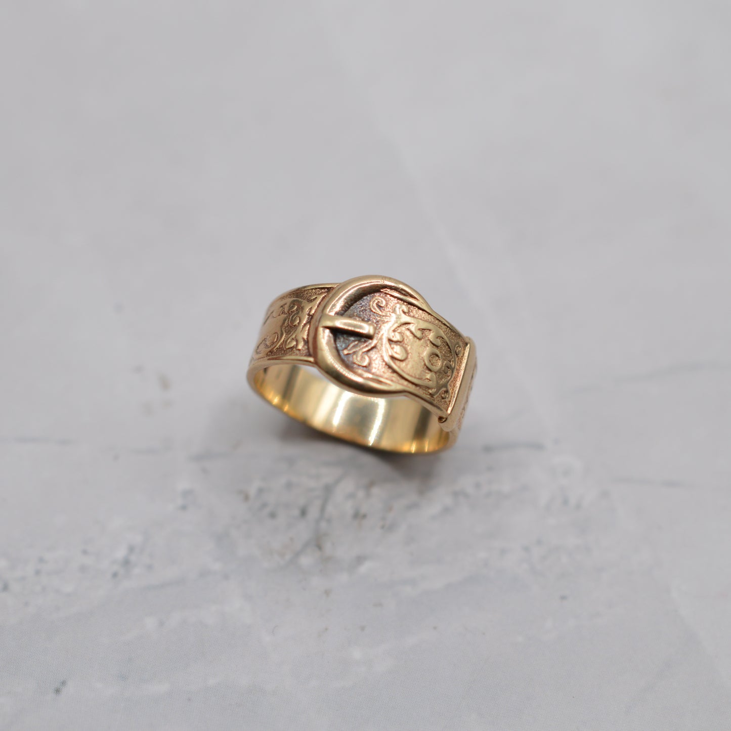 1960s Vintage 9ct Gold Buckle Ring