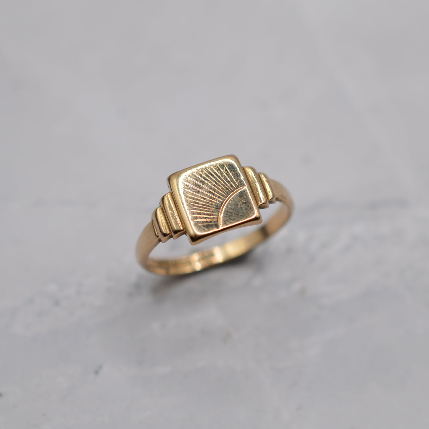 1950s Vintage 9ct Gold Sunburst Signet Ring