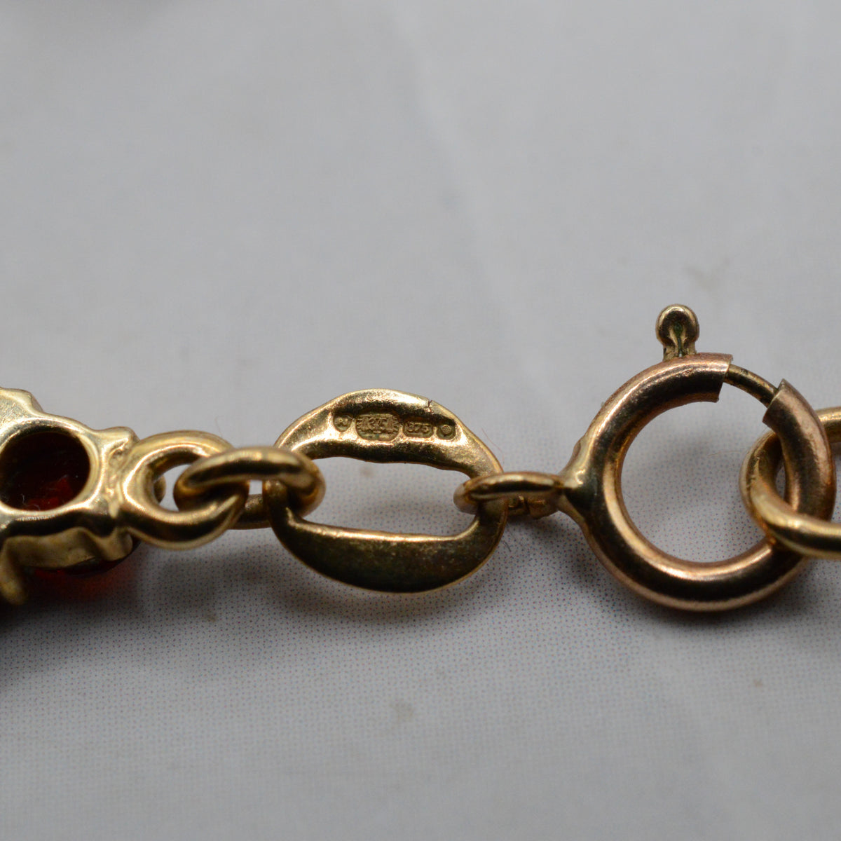 9ct Gold Garnet Floral Cluster Bracelet