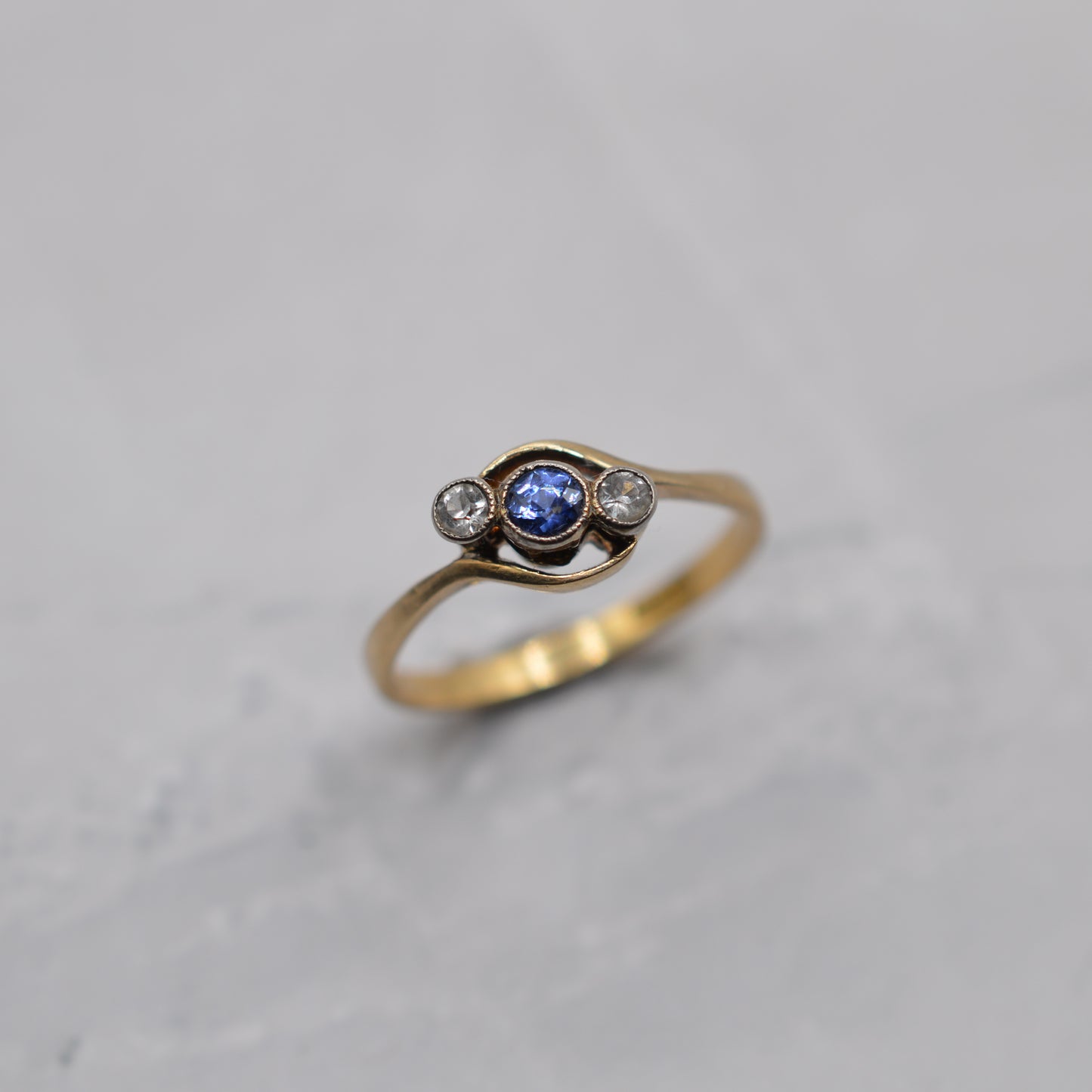 Antique 18ct Gold Sapphire Trilogy Bypass Ring