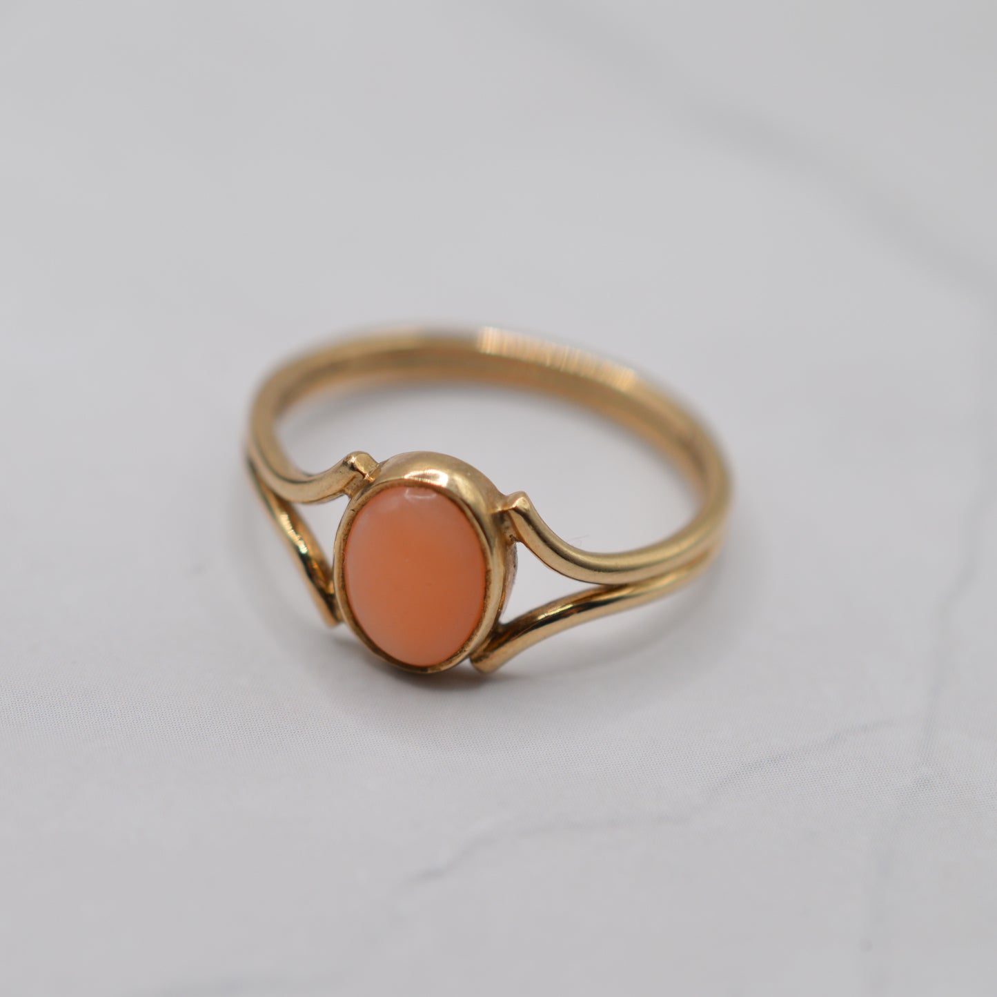 1970s Vintage 9ct Gold Coral Ring