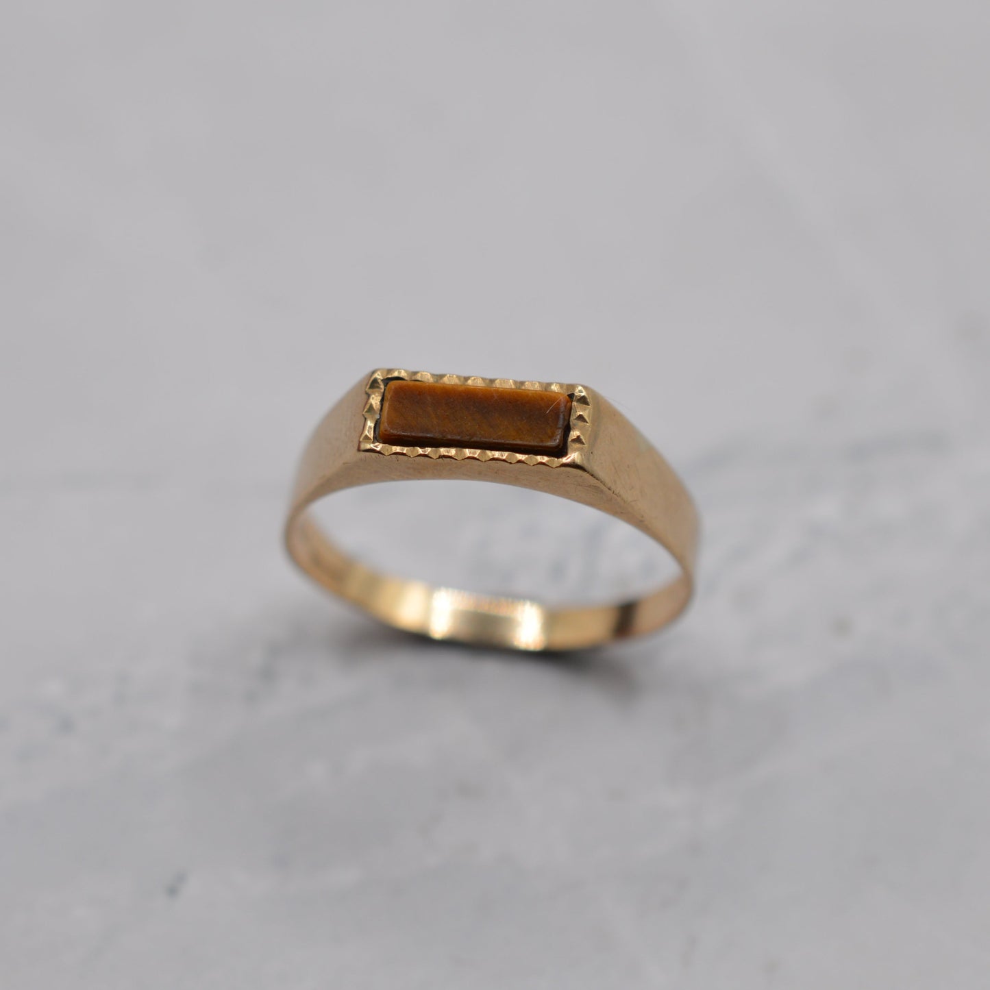 1970s Vintage 9ct Gold Tiger's Eye Signet Ring