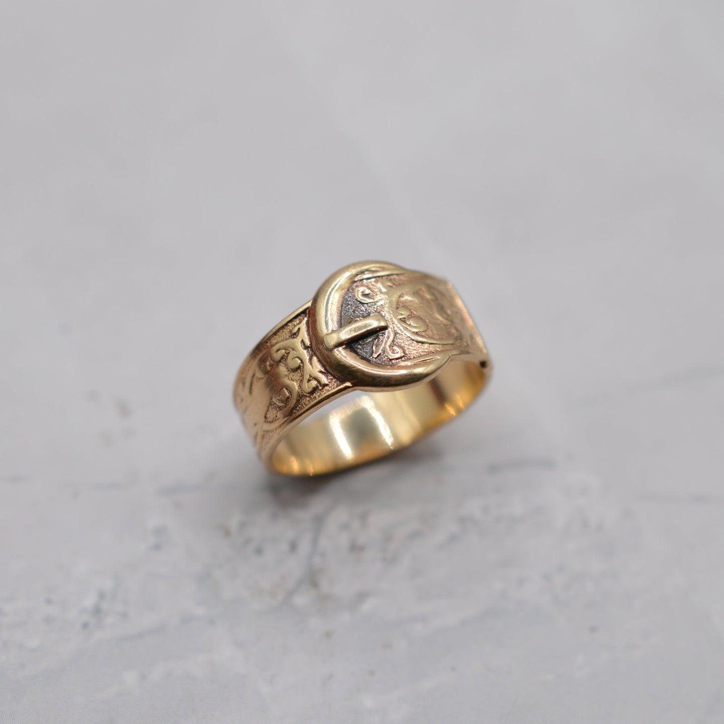 1960s Vintage 9ct Gold Buckle Ring