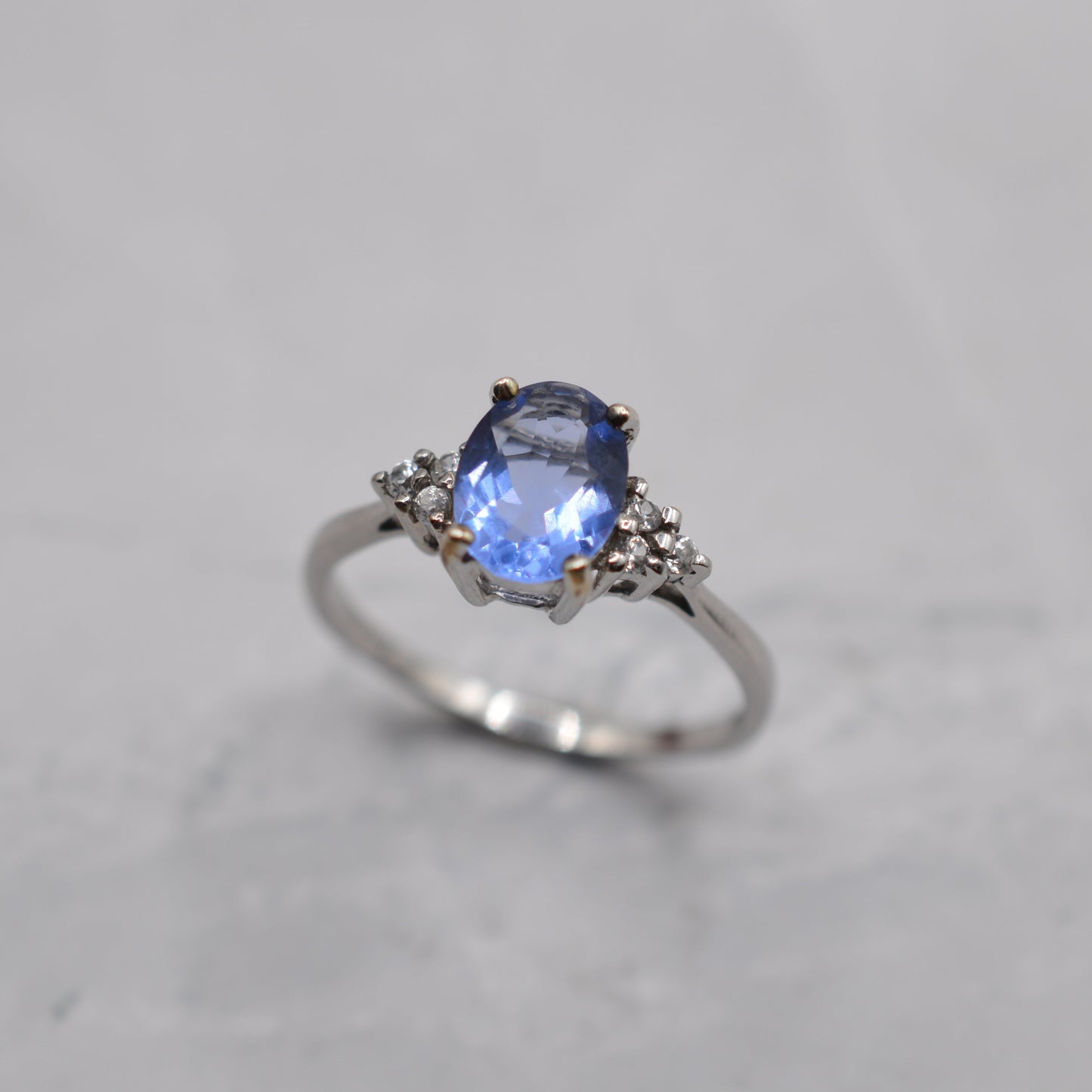 9ct White Gold Topaz Ring