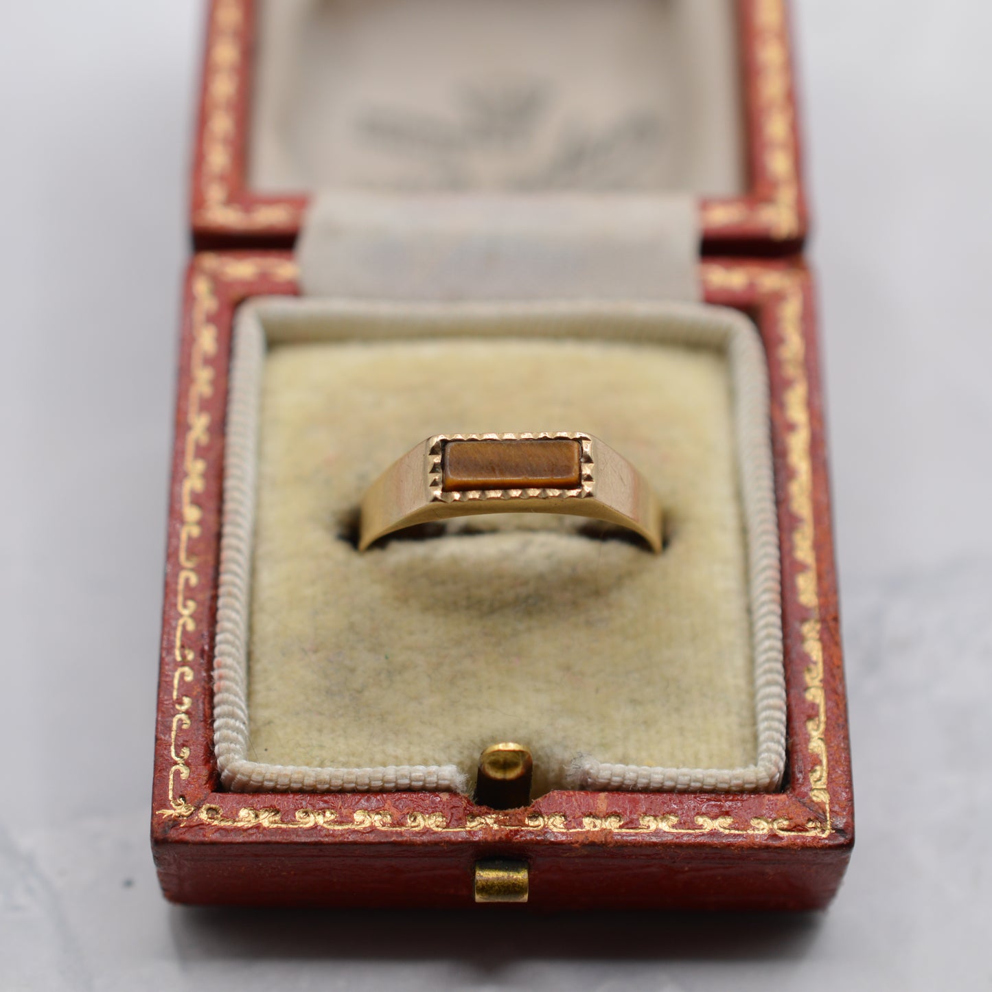 1970s Vintage 9ct Gold Tiger's Eye Signet Ring