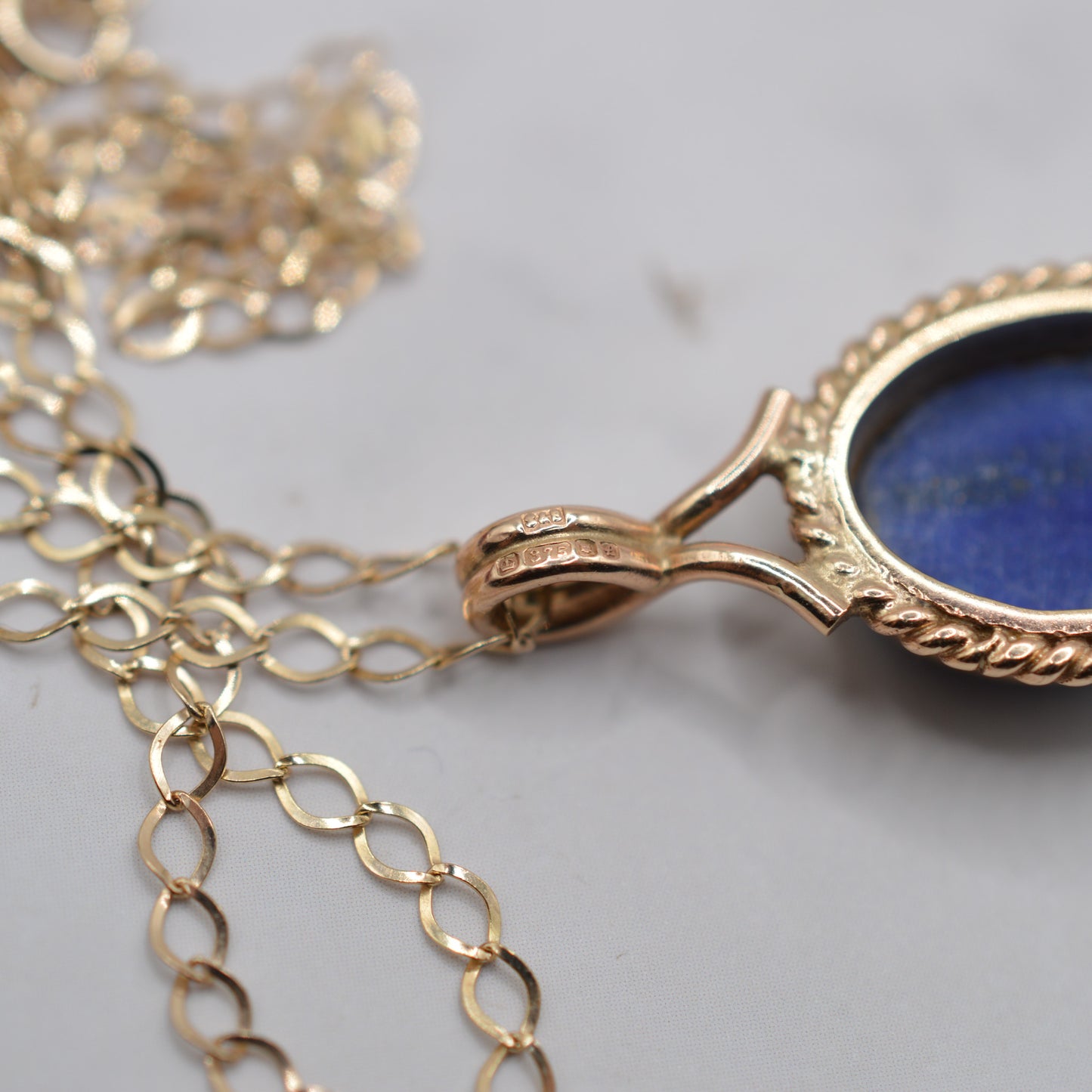 1980s 9ct Gold Lapis Lazuli Pendant Necklace