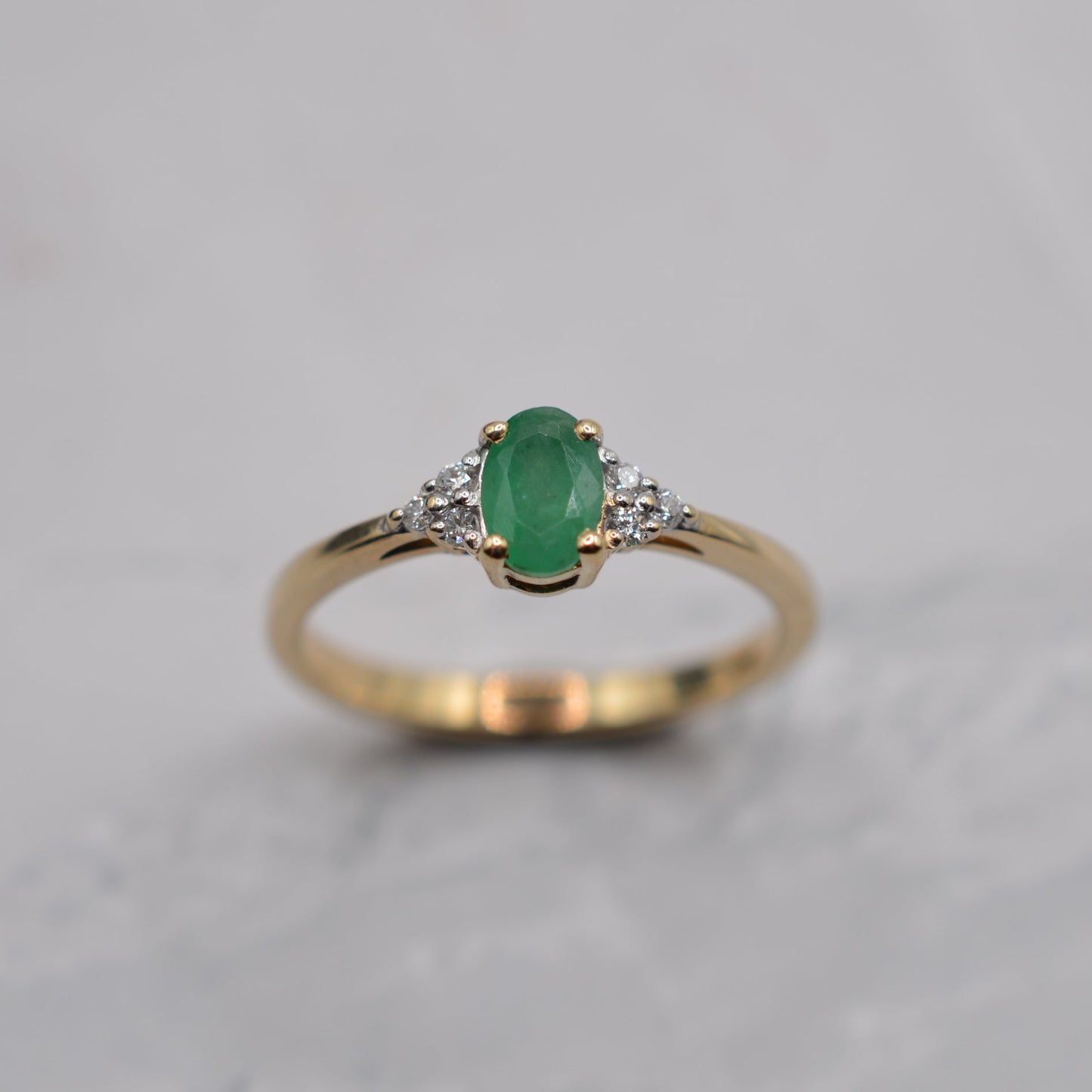 9ct Gold Emerald & Diamond Ring