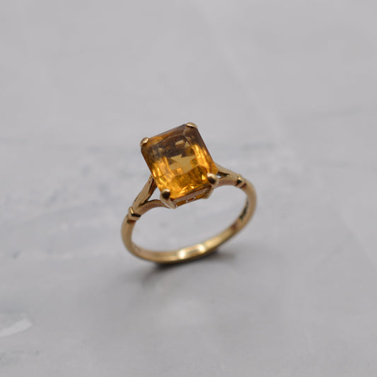 1960s Vintage 9ct Gold Citrine Solitaire Ring