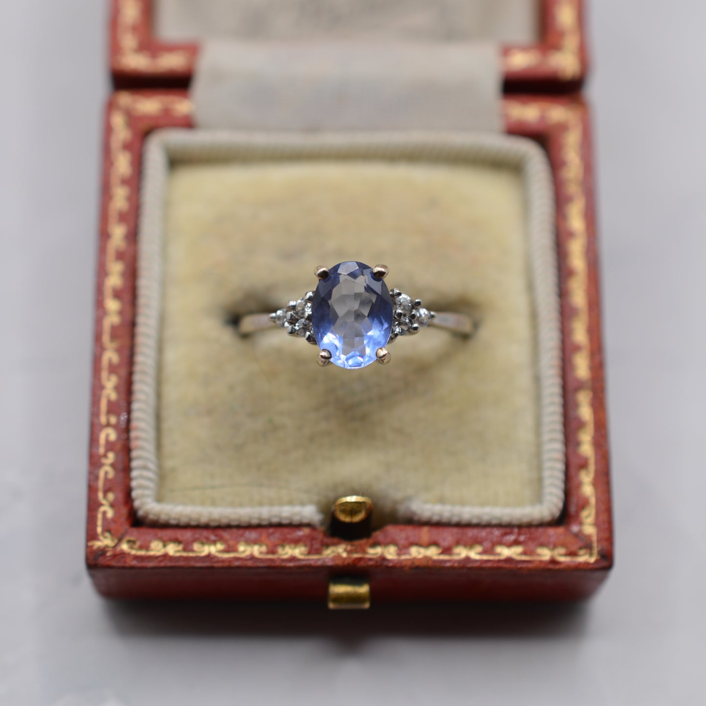 9ct White Gold Topaz Ring