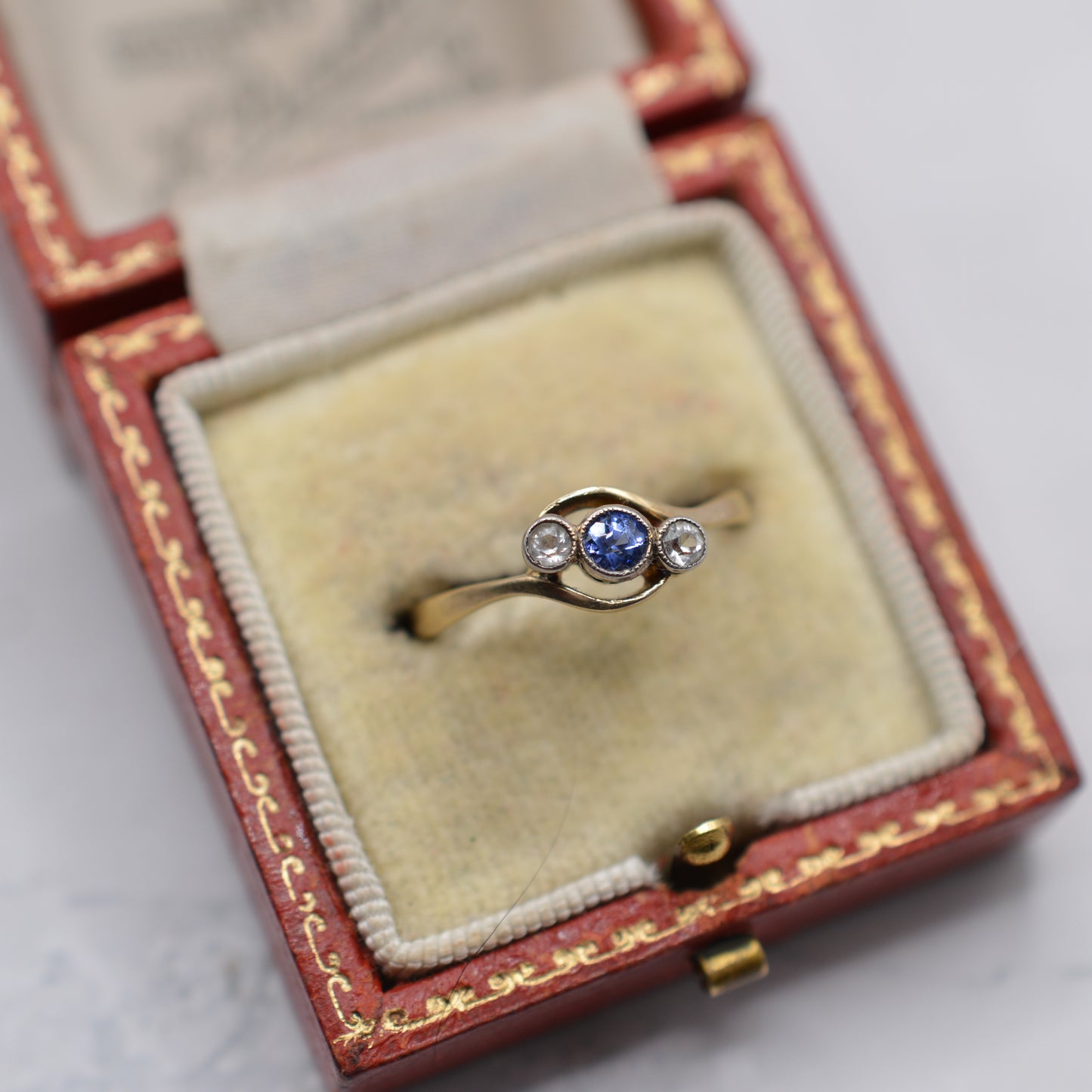 Antique 18ct Gold Sapphire Trilogy Bypass Ring