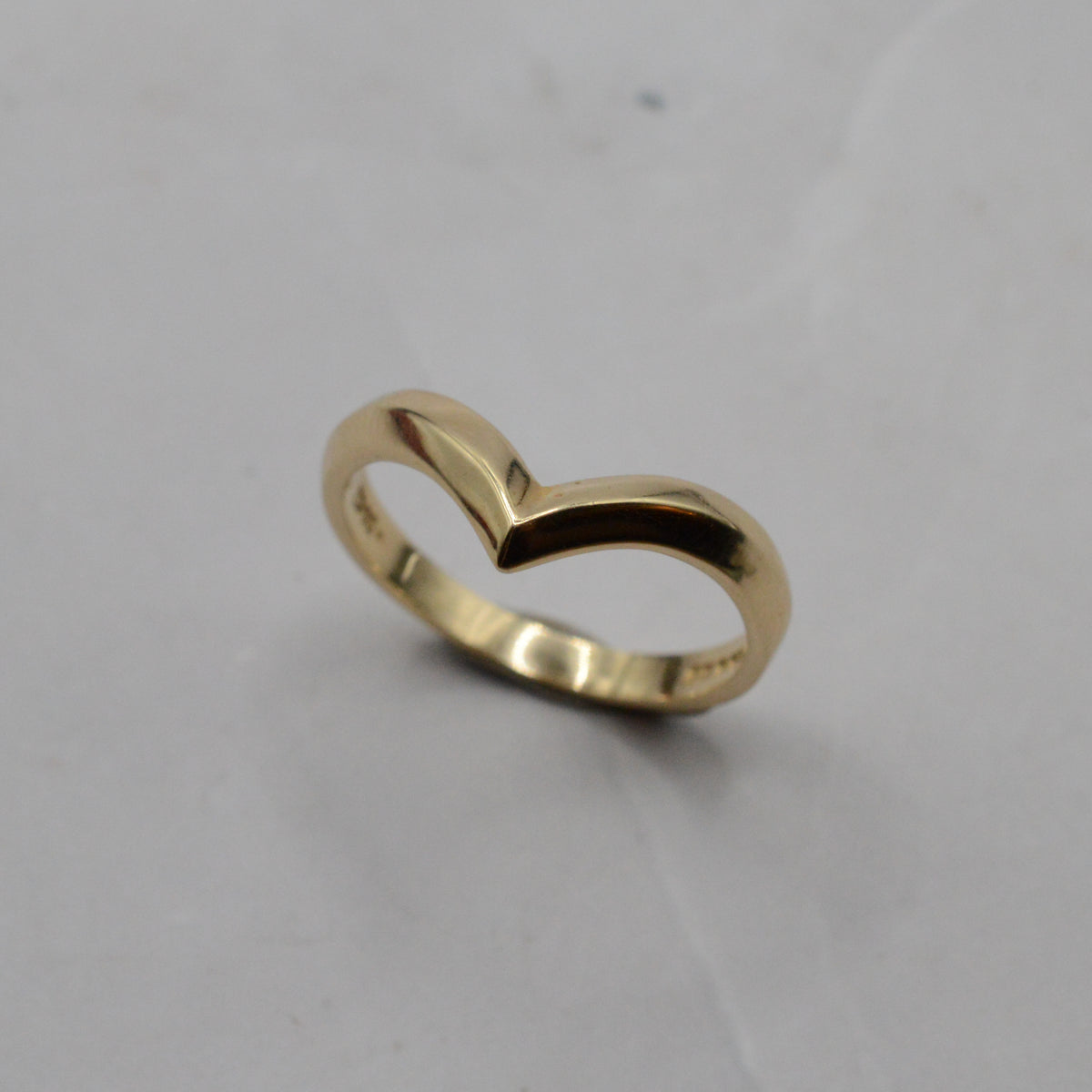 Y2K 14ct Gold Wishbone Ring