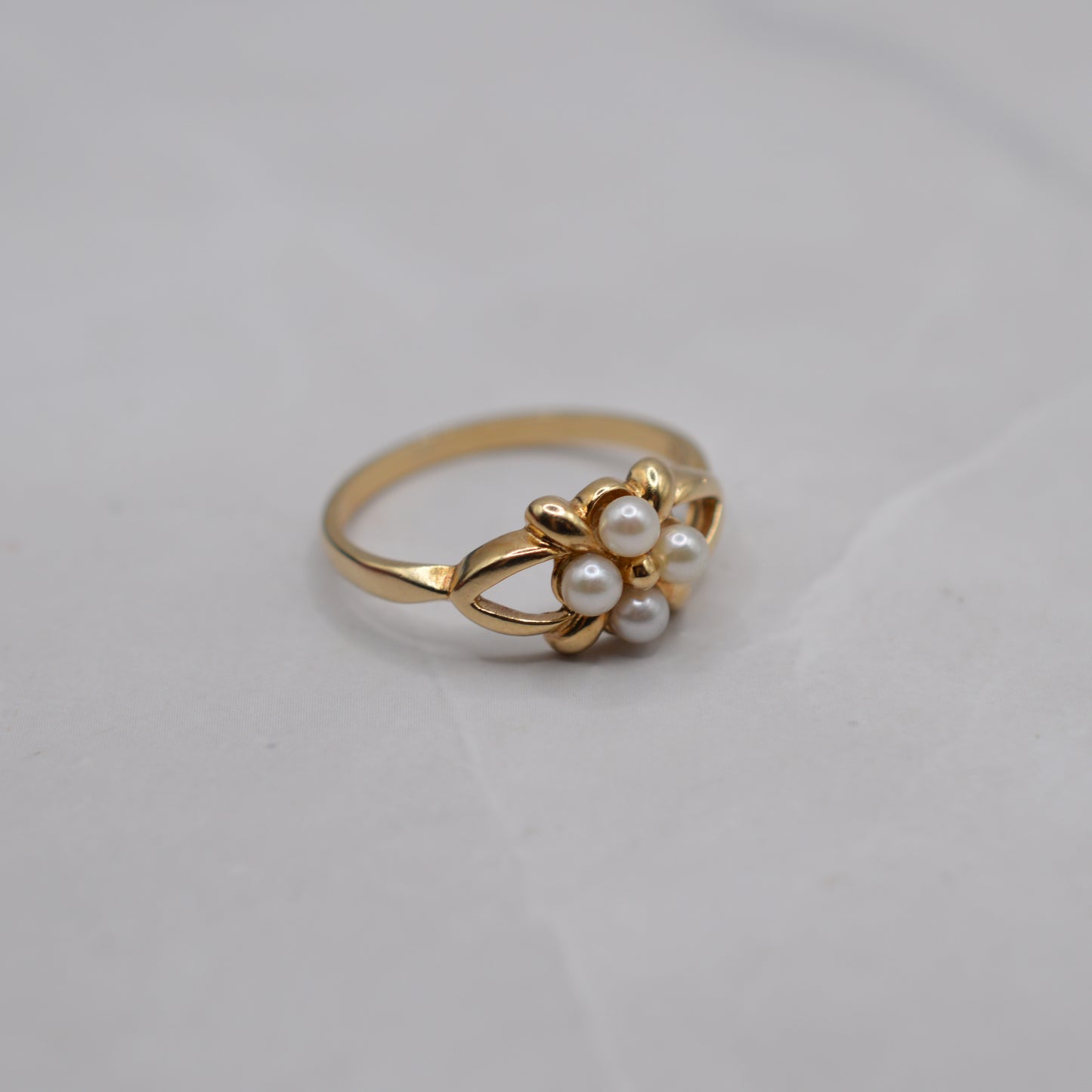 9ct Gold Pearl Floral Cluster Ring