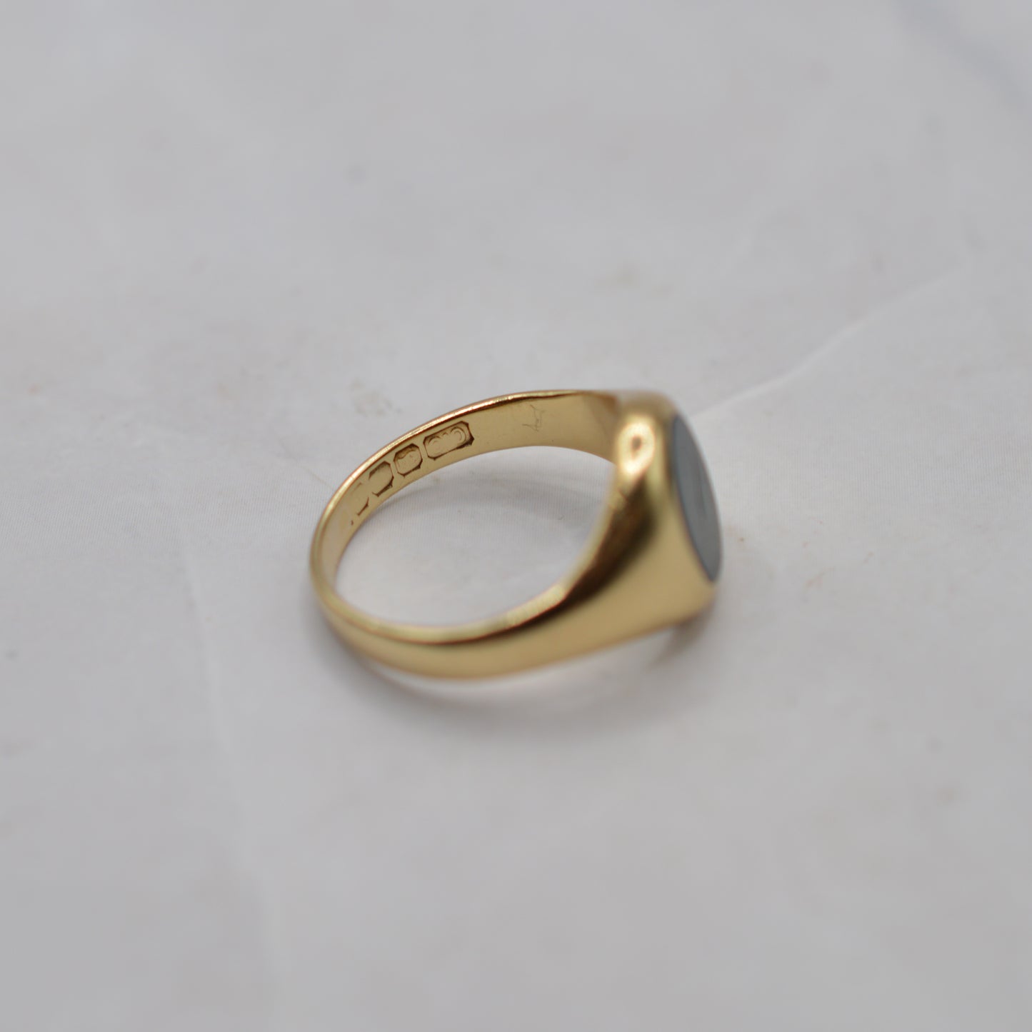 9ct Gold Bloodstone Signet Ring