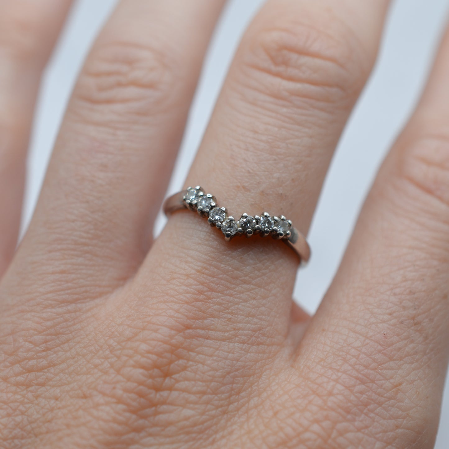 9ct White Gold 0.25ct Diamond Wishbone Ring
