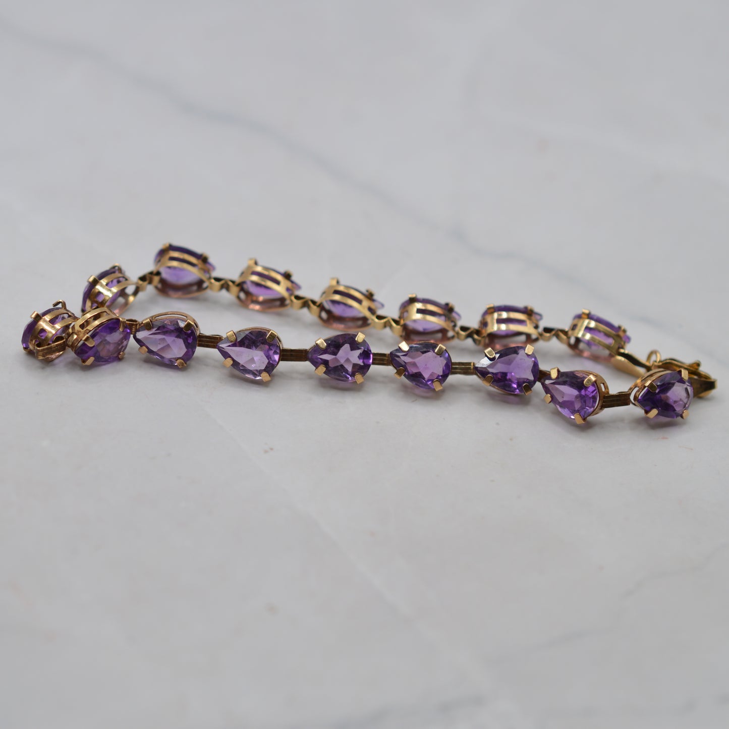 9ct Gold Amethyst Line Bracelet (7.5")