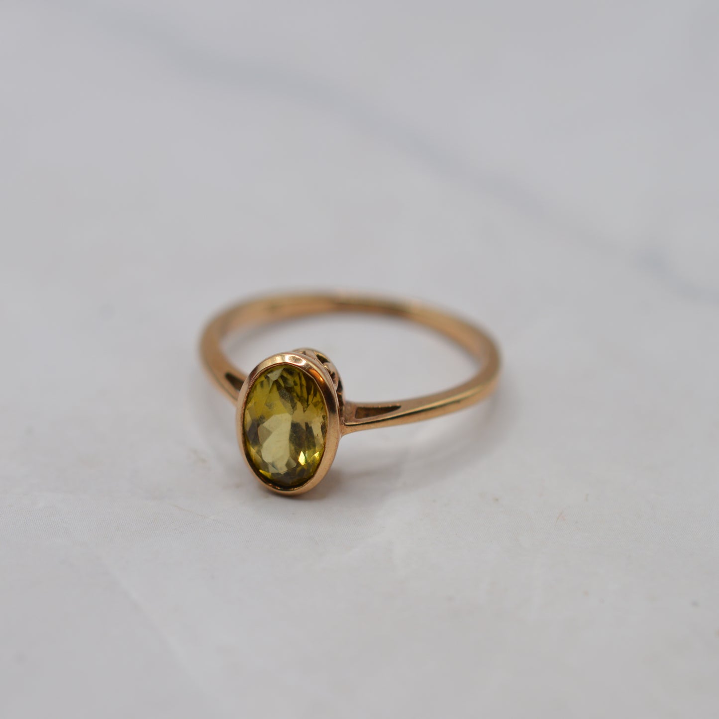9ct Gold Peridot Solitaire Ring