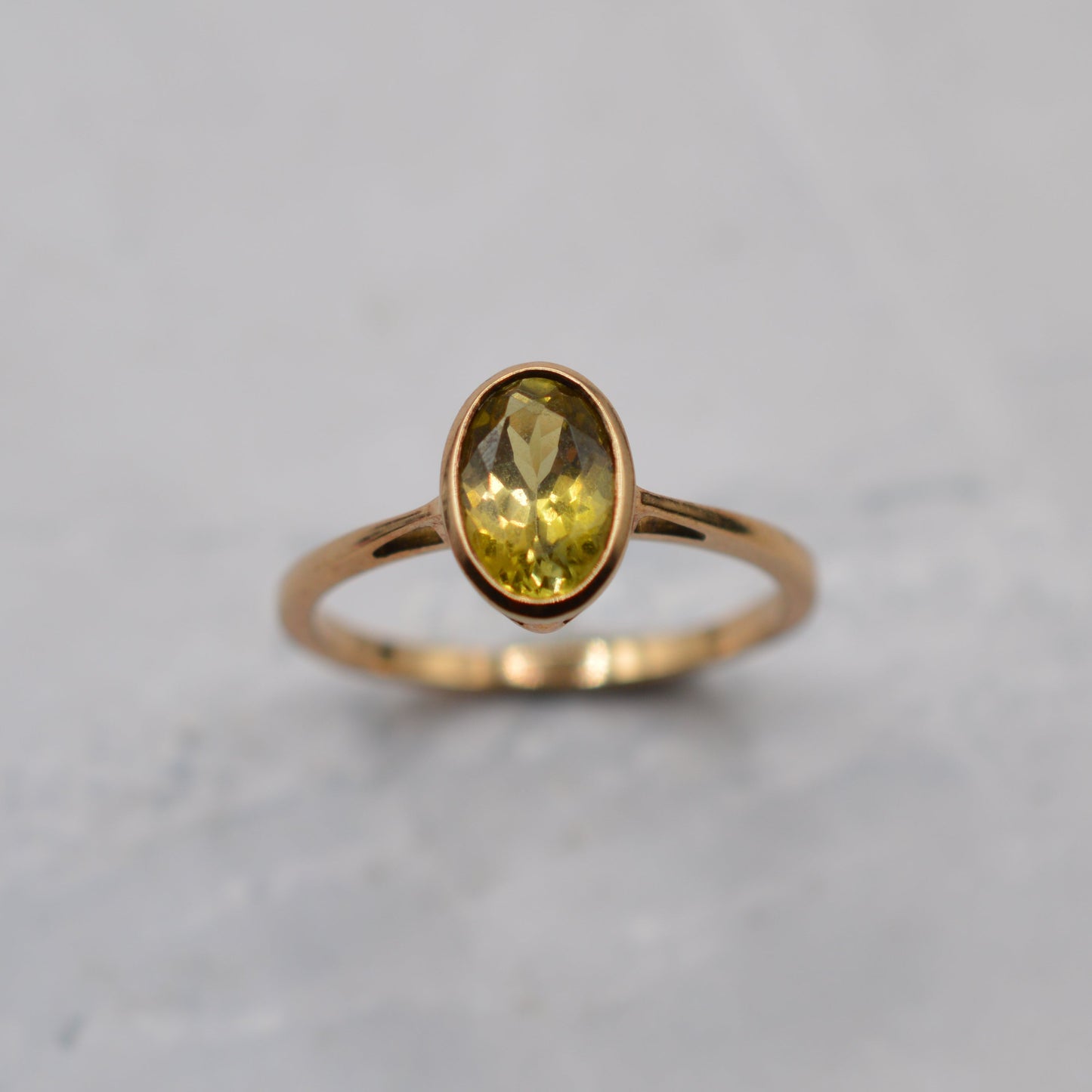 9ct Gold Peridot Solitaire Ring