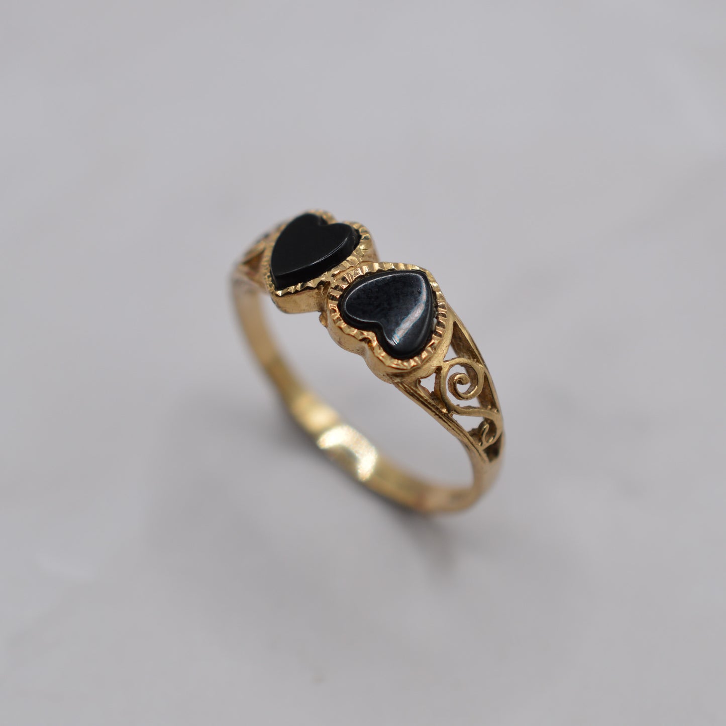 1990s 9ct Gold Double Heart Onyx Ring