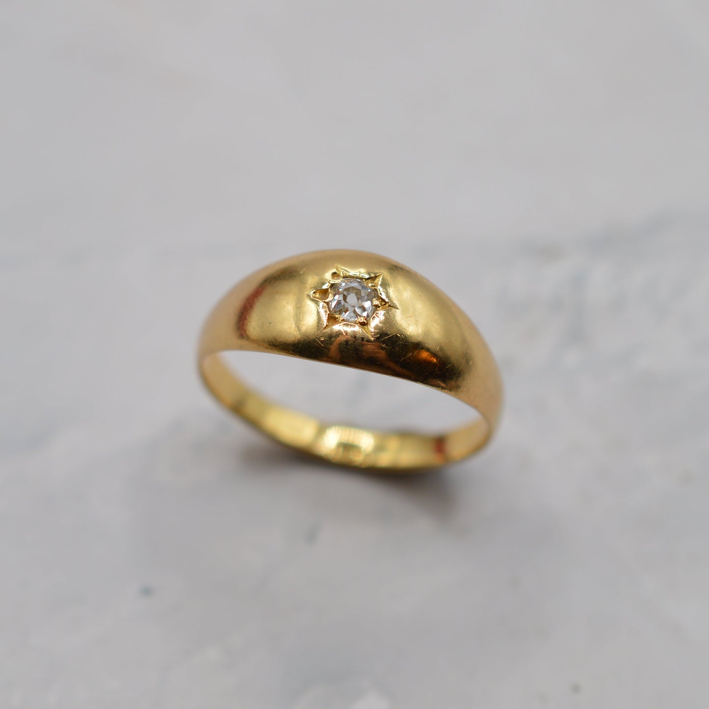 Antique Victorian 18ct Gold Diamond Solitaire Gypsy Ring