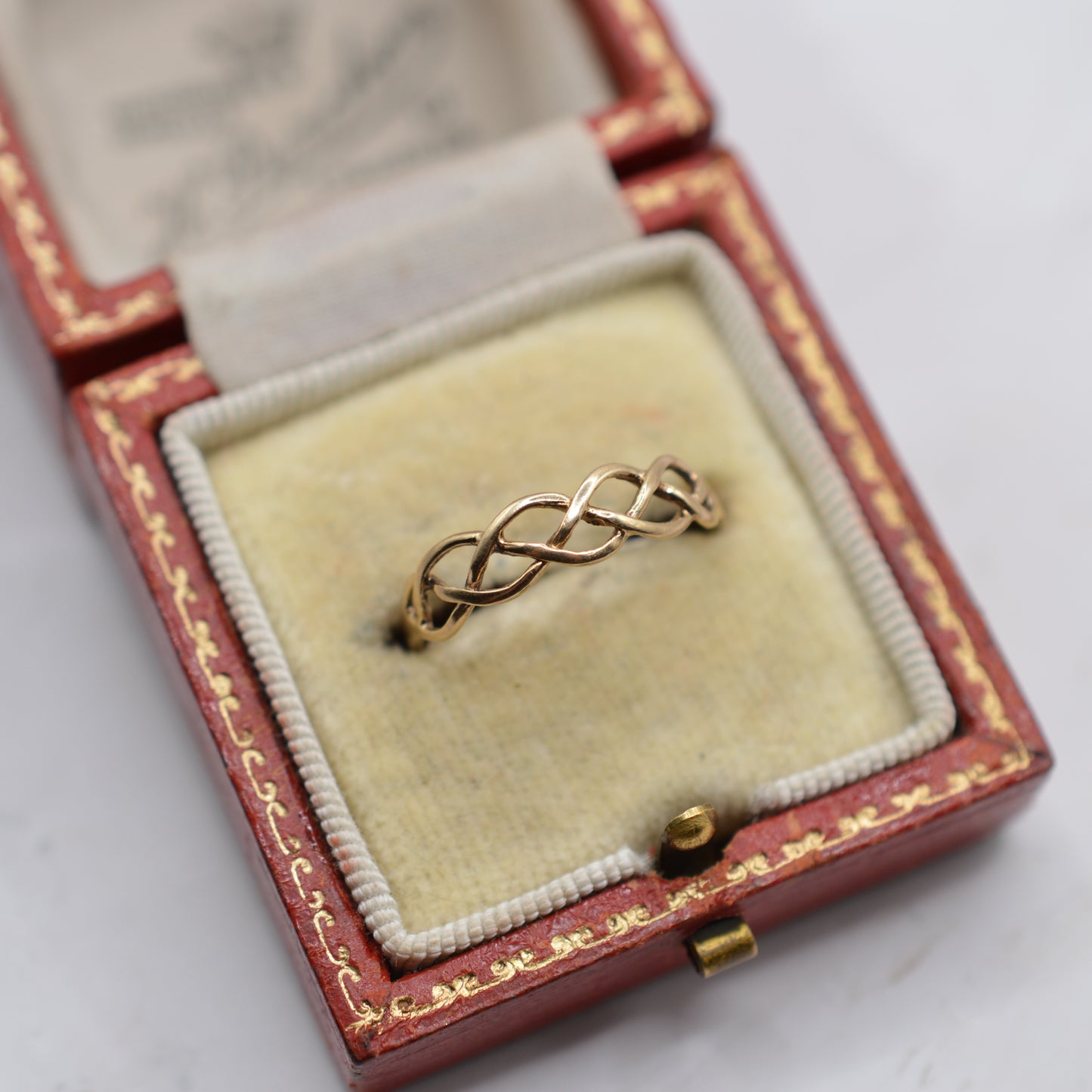 1980s Vintage 9ct Gold Celtic Braid Ring