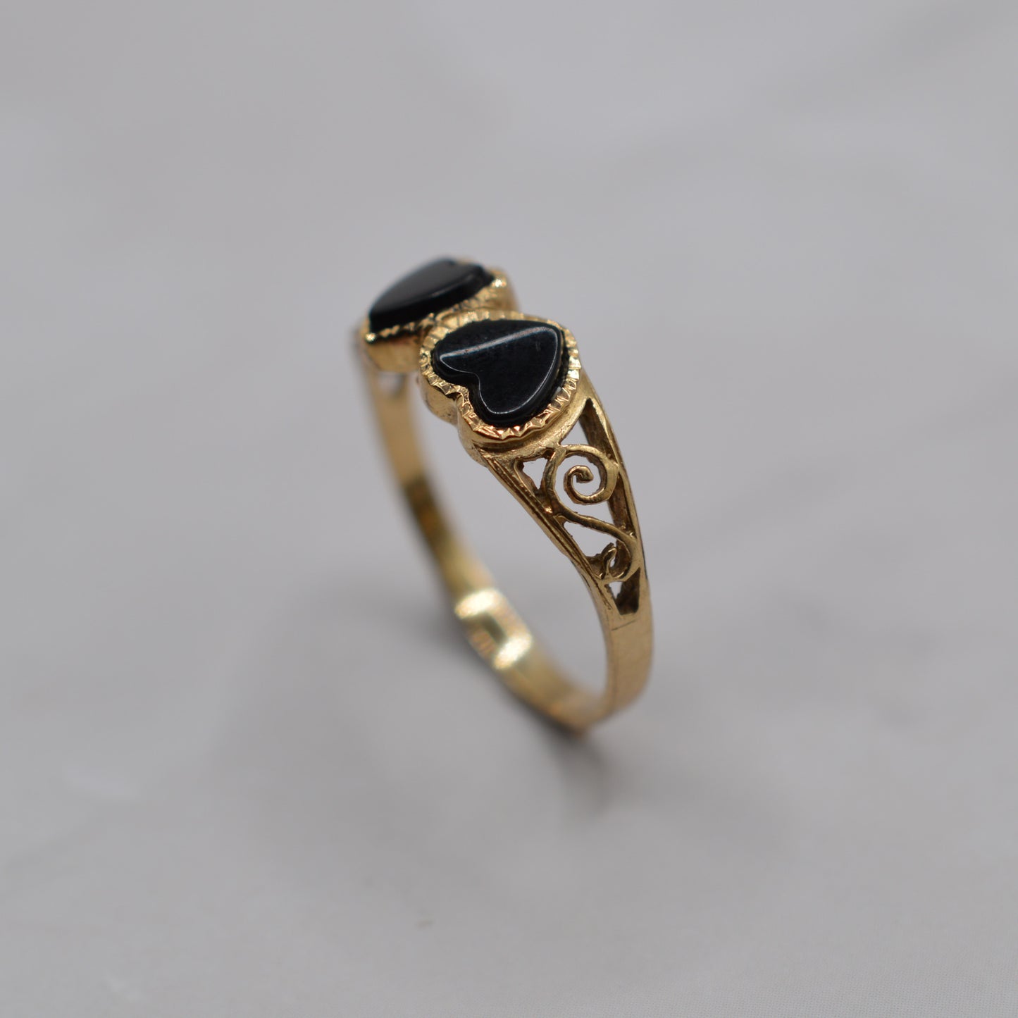 1990s 9ct Gold Double Heart Onyx Ring