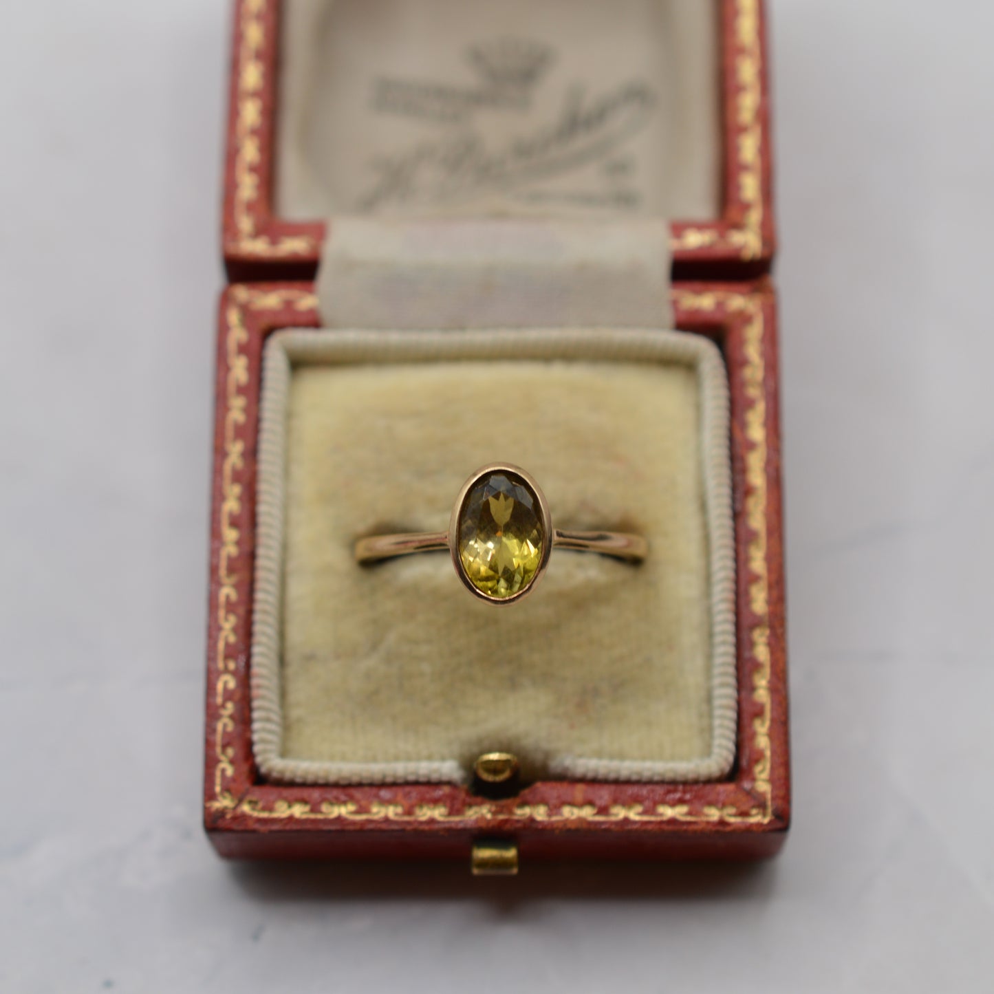 9ct Gold Peridot Solitaire Ring