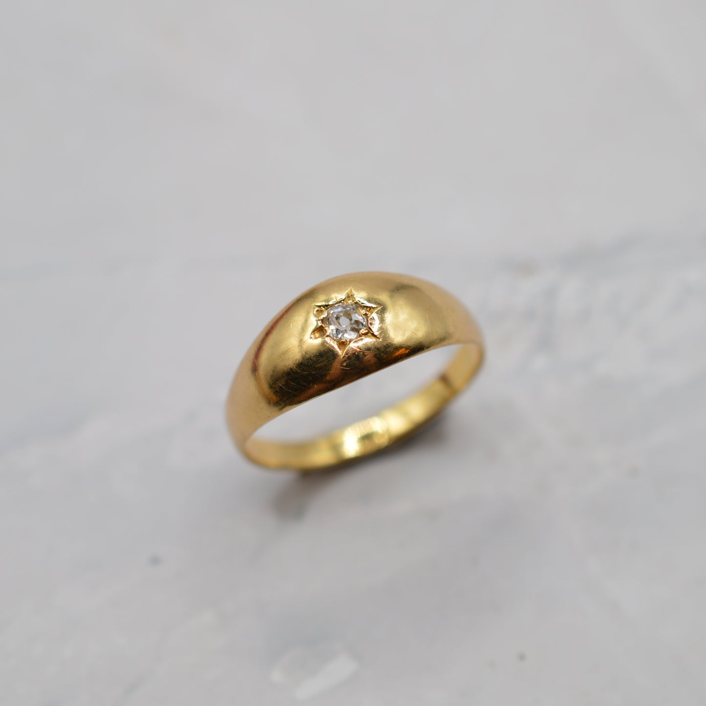 Antique Victorian 18ct Gold Diamond Solitaire Gypsy Ring