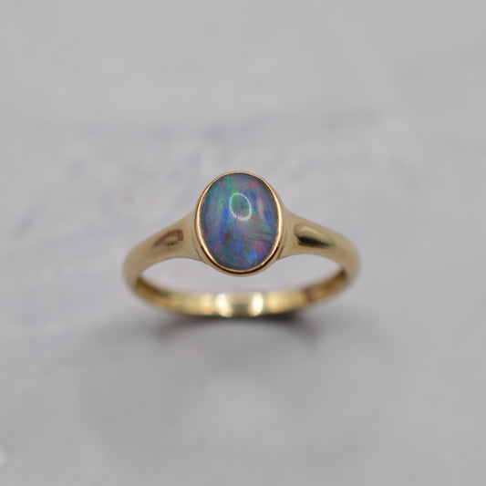 Y2K 9ct Gold Opal Doublet Ring
