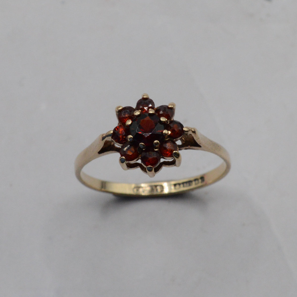 1970s Vintage 9ct Gold Garnet Cluster Ring