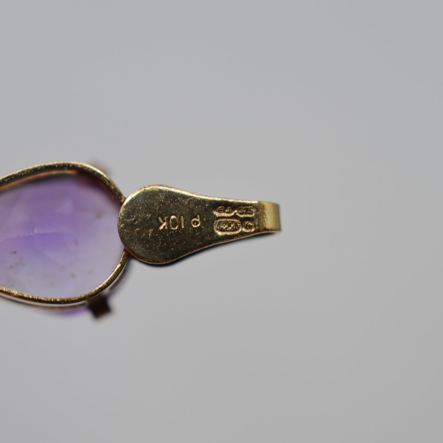 9ct Gold Amethyst Line Bracelet (7.5")