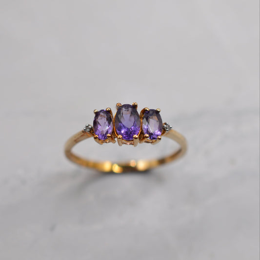 9ct Gold Amethyst & Diamond Trilogy Ring
