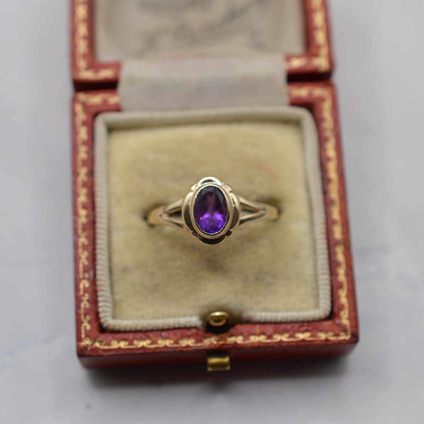 9ct Gold Amethyst Solitaire Ring
