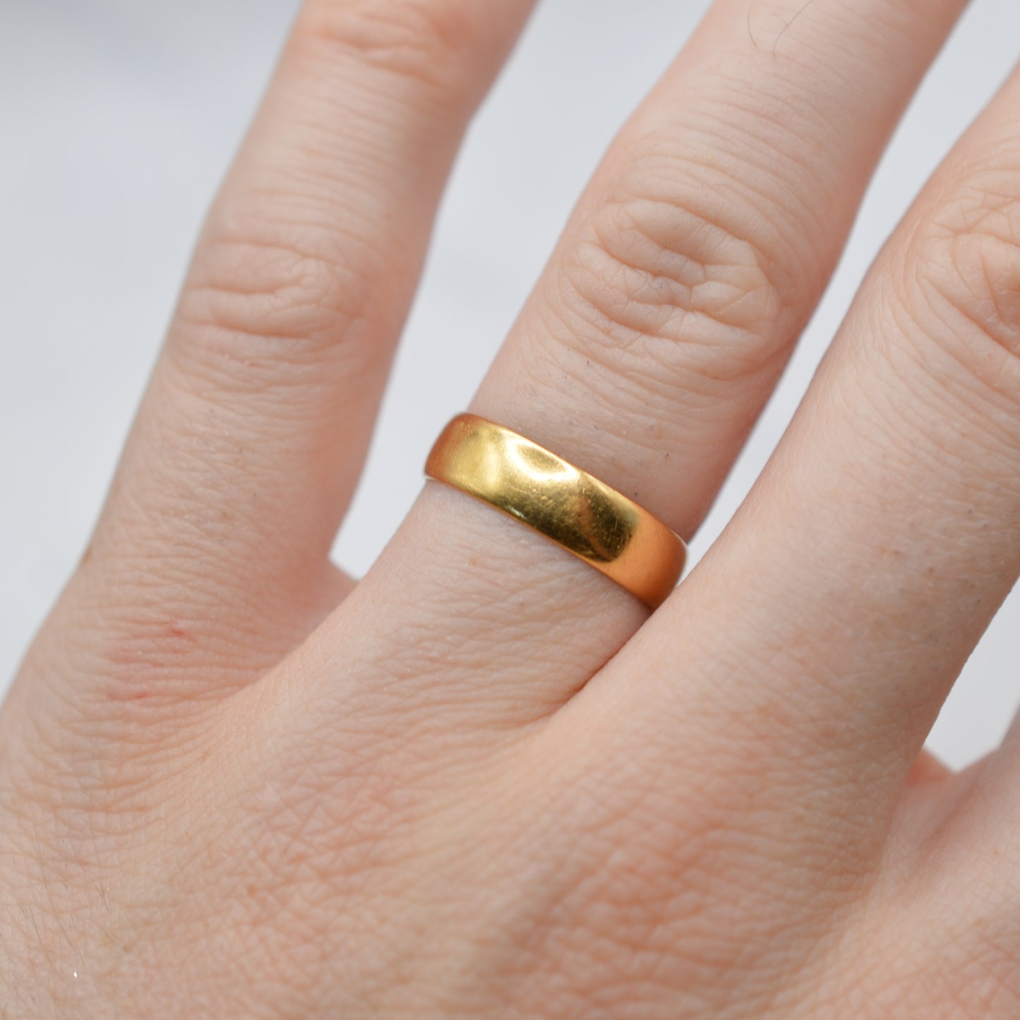 Victorian 1894 22ct Gold Antique Wedding Band Ring