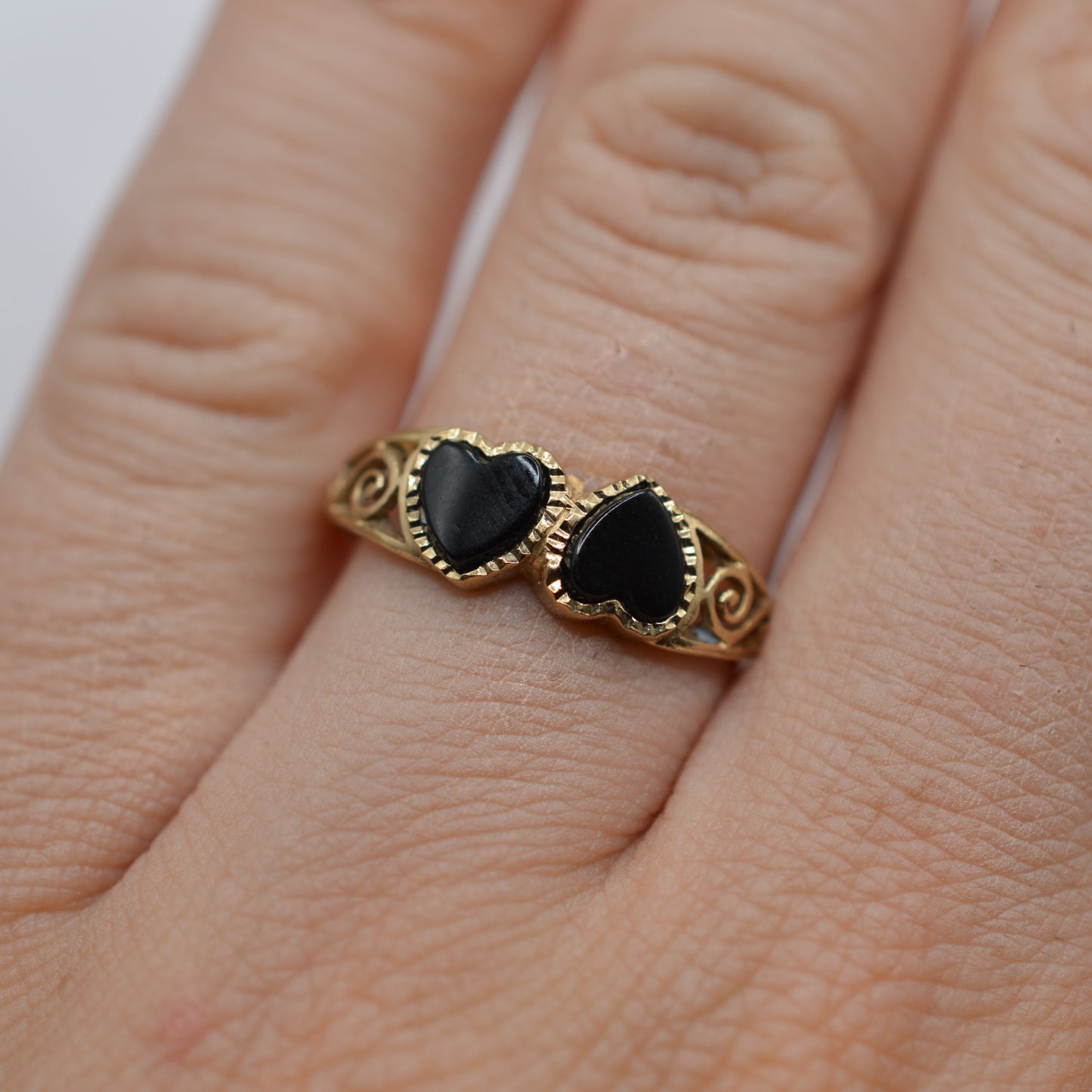 1990s 9ct Gold Double Heart Onyx Ring