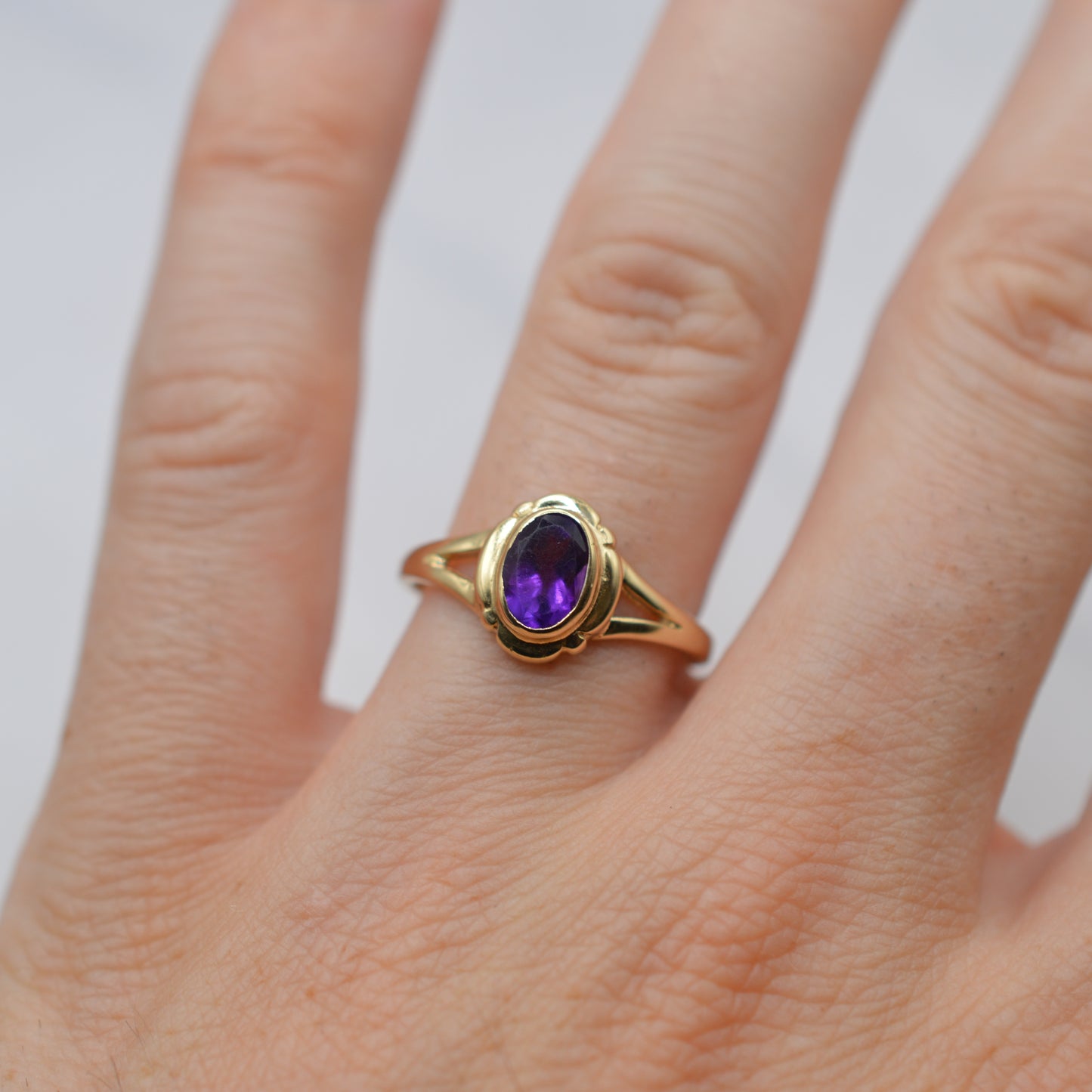 9ct Gold Amethyst Solitaire Ring