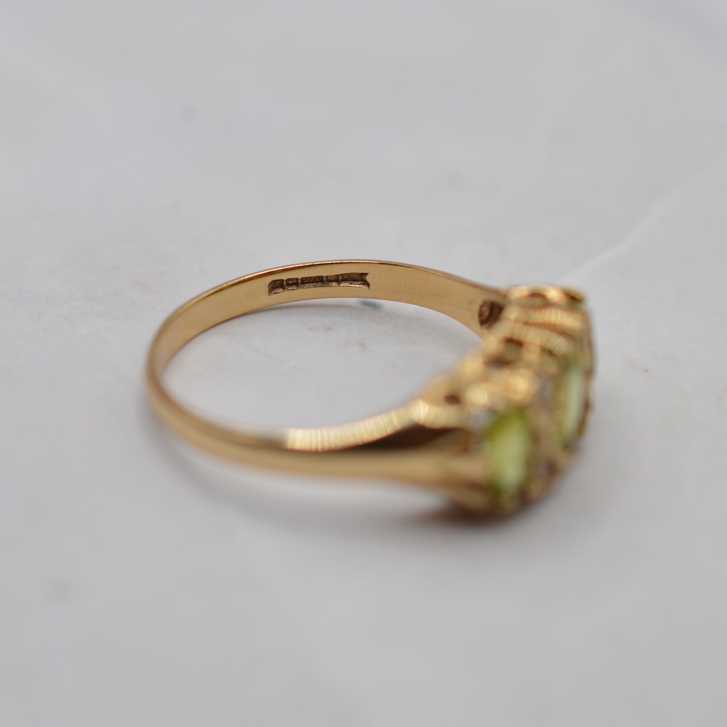1990s 9ct Gold Peridot & Diamond Ring