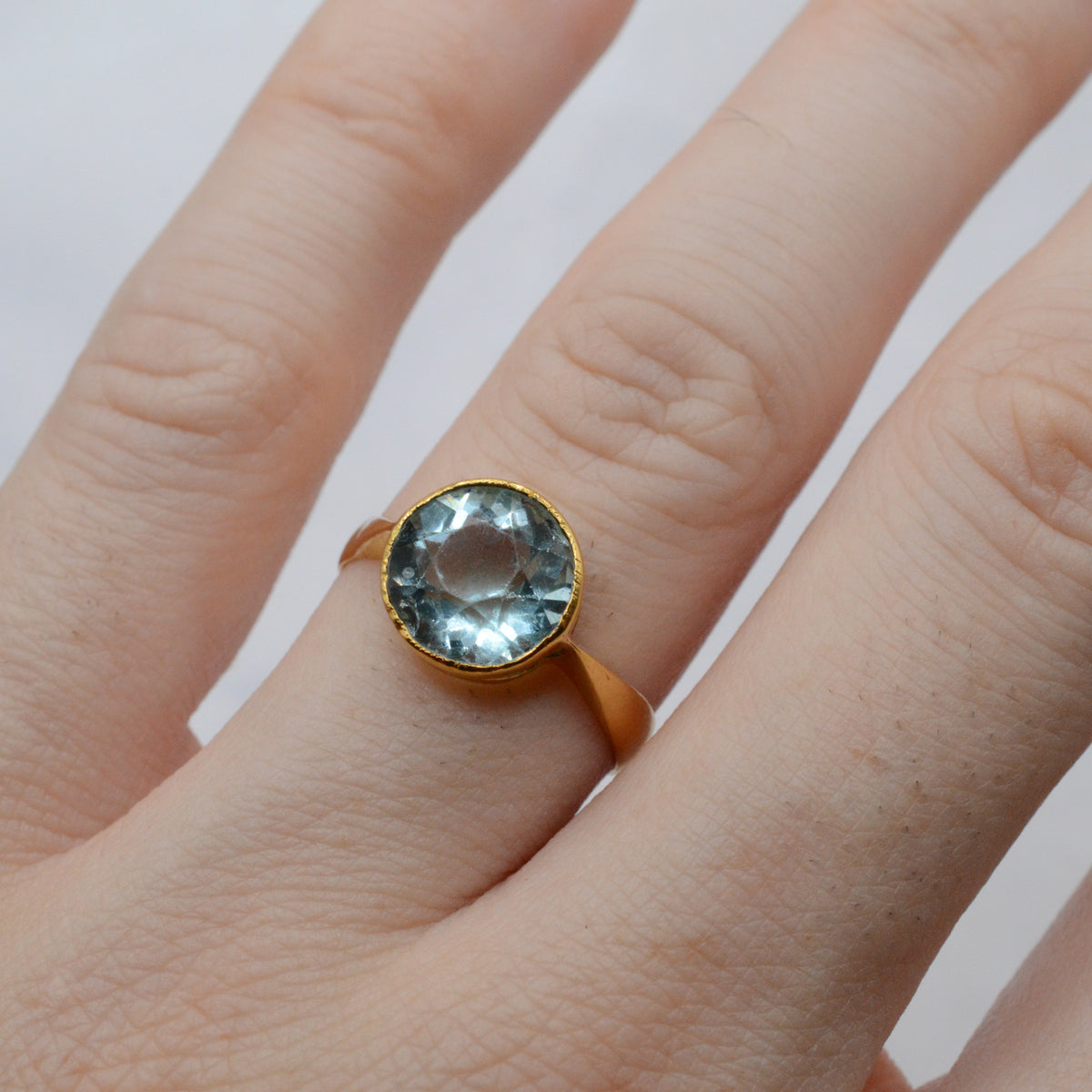 1873 Victorian Antique 22ct Gold Solitaire Ring