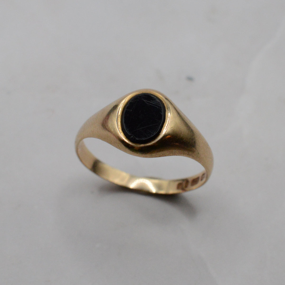 1980s 9ct Gold Onyx Signet Ring