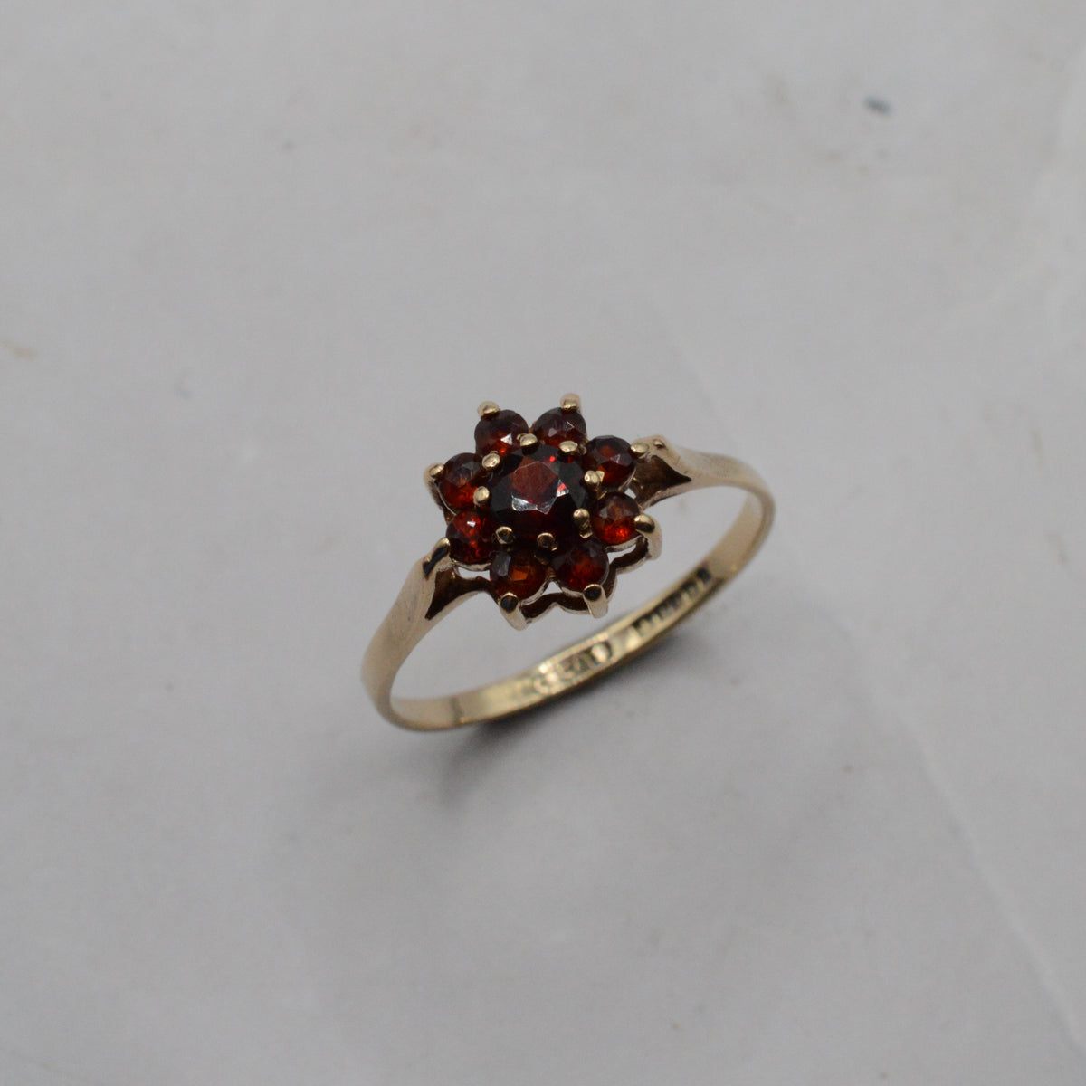 1970s Vintage 9ct Gold Garnet Cluster Ring